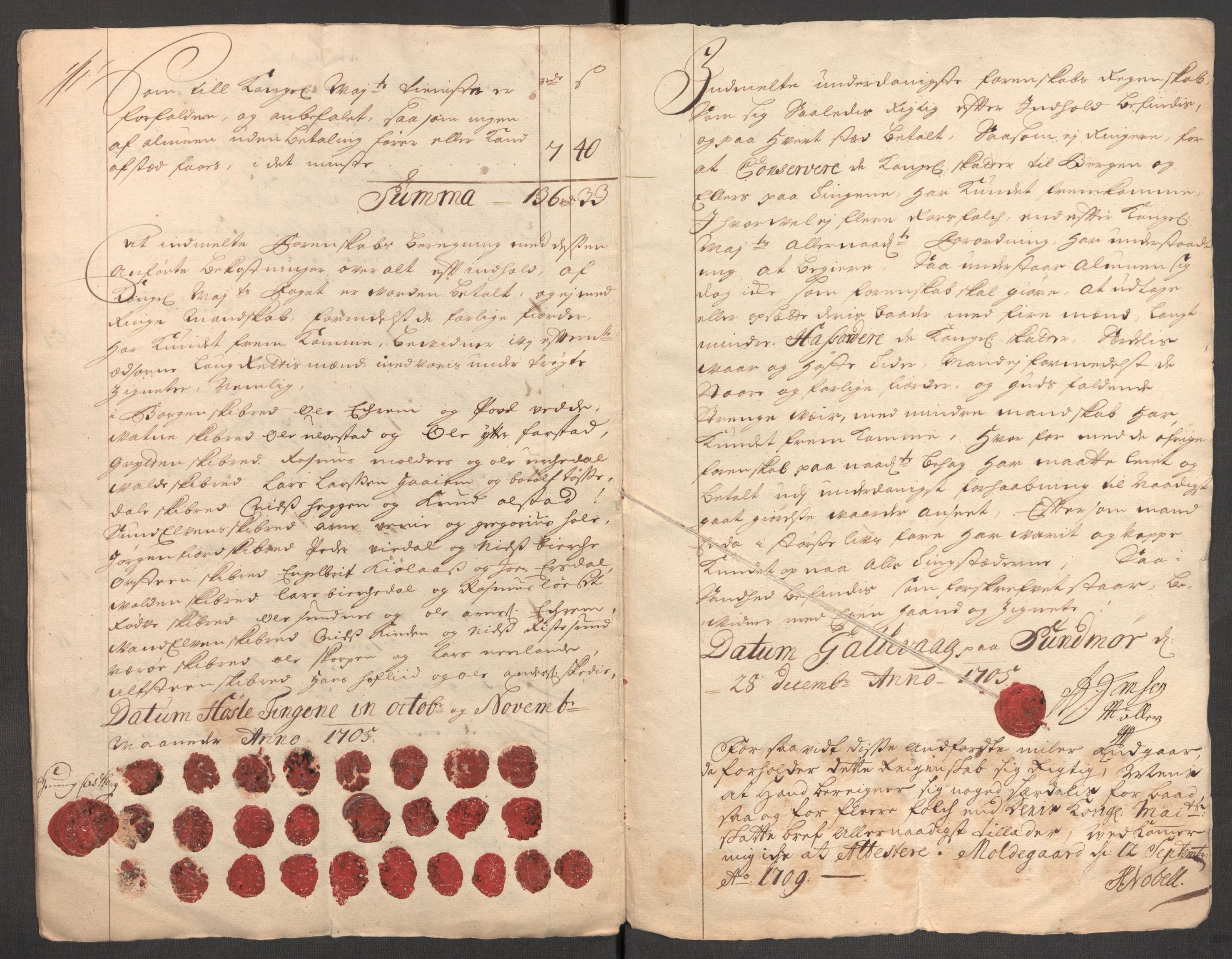 Rentekammeret inntil 1814, Reviderte regnskaper, Fogderegnskap, AV/RA-EA-4092/R54/L3560: Fogderegnskap Sunnmøre, 1704-1705, s. 431