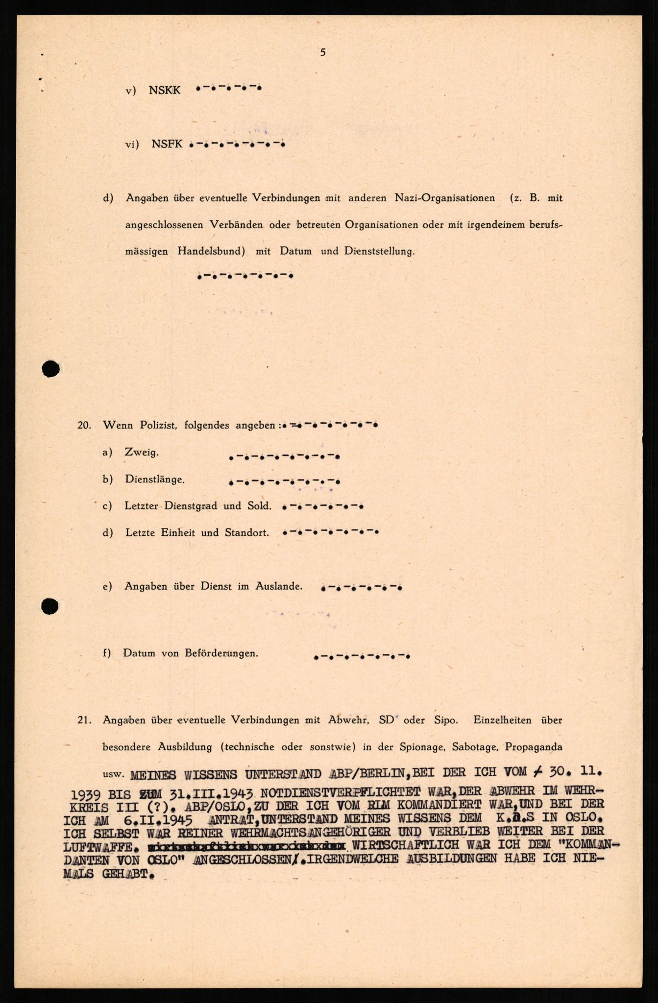 Forsvaret, Forsvarets overkommando II, AV/RA-RAFA-3915/D/Db/L0014: CI Questionaires. Tyske okkupasjonsstyrker i Norge. Tyskere., 1945-1946, s. 366