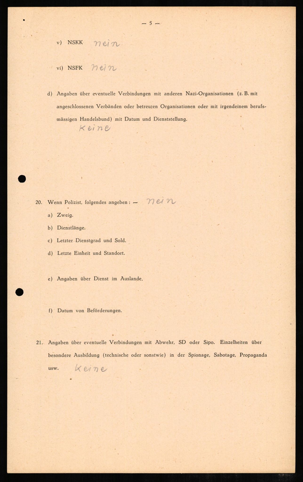 Forsvaret, Forsvarets overkommando II, AV/RA-RAFA-3915/D/Db/L0006: CI Questionaires. Tyske okkupasjonsstyrker i Norge. Tyskere., 1945-1946, s. 86