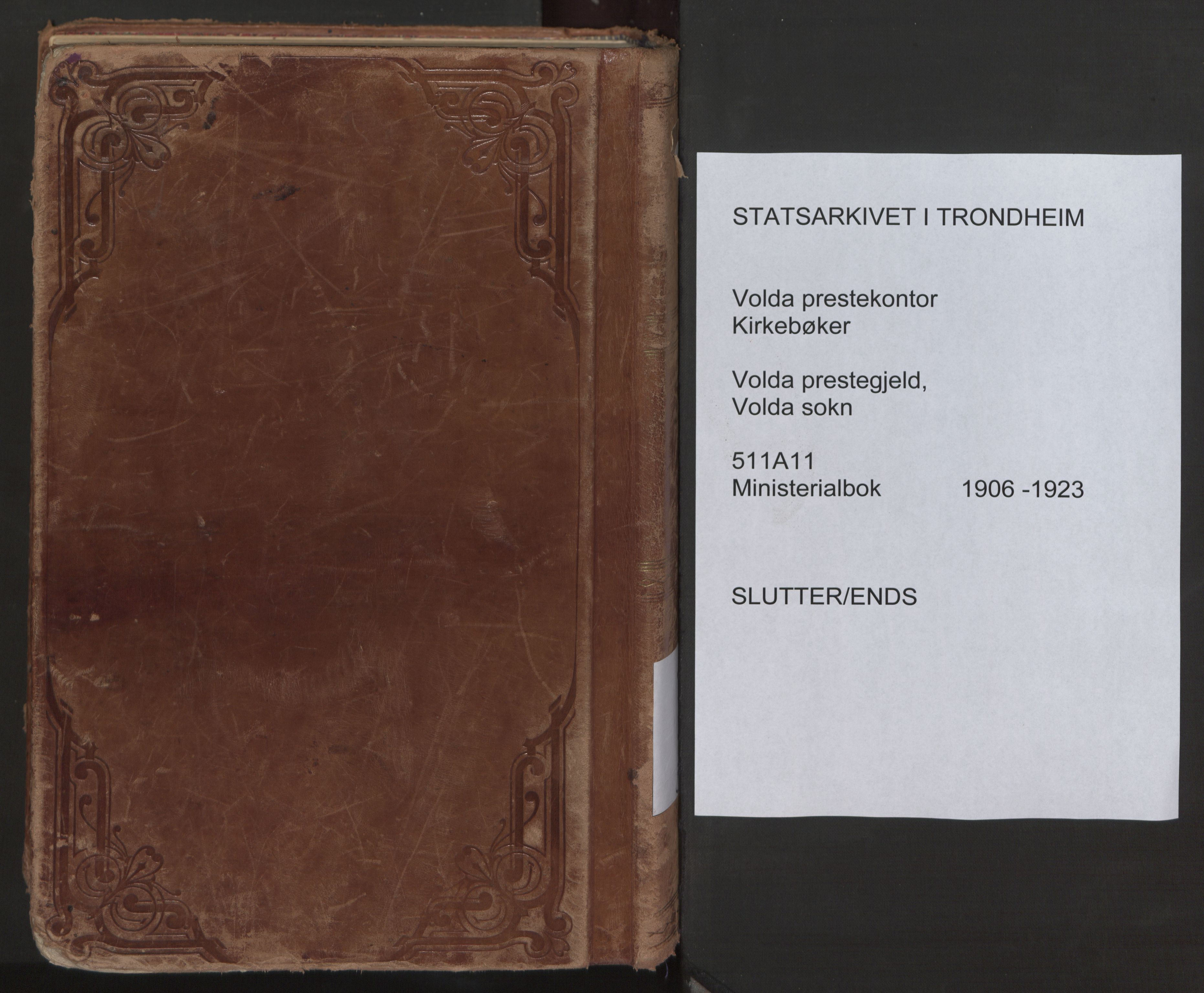 Ministerialprotokoller, klokkerbøker og fødselsregistre - Møre og Romsdal, SAT/A-1454/511/L0144: Ministerialbok nr. 511A11, 1906-1923