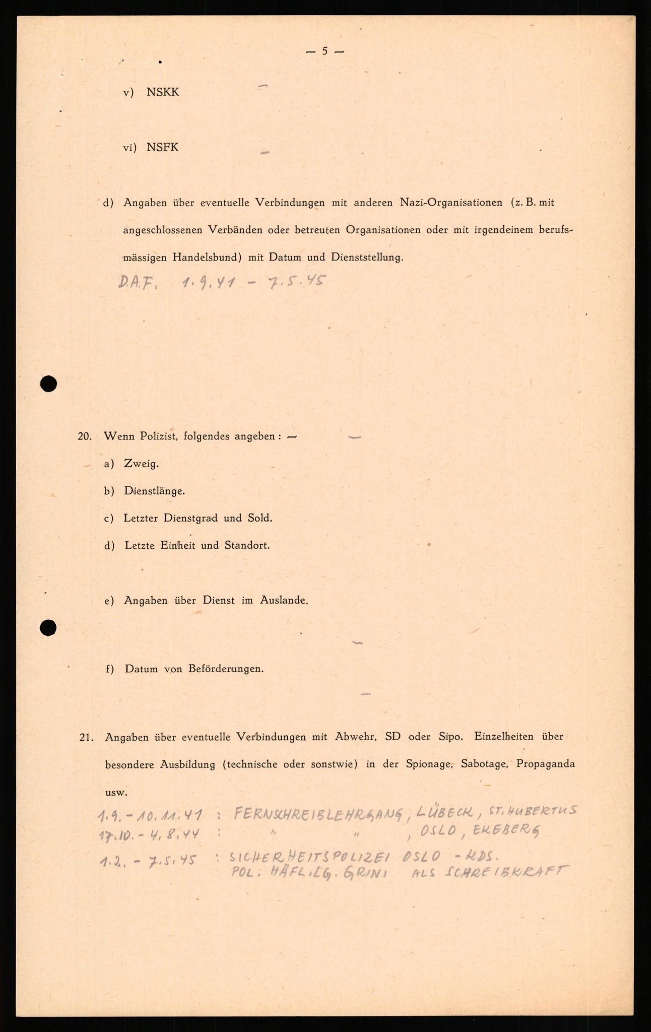 Forsvaret, Forsvarets overkommando II, AV/RA-RAFA-3915/D/Db/L0017: CI Questionaires. Tyske okkupasjonsstyrker i Norge. Tyskere., 1945-1946, s. 502