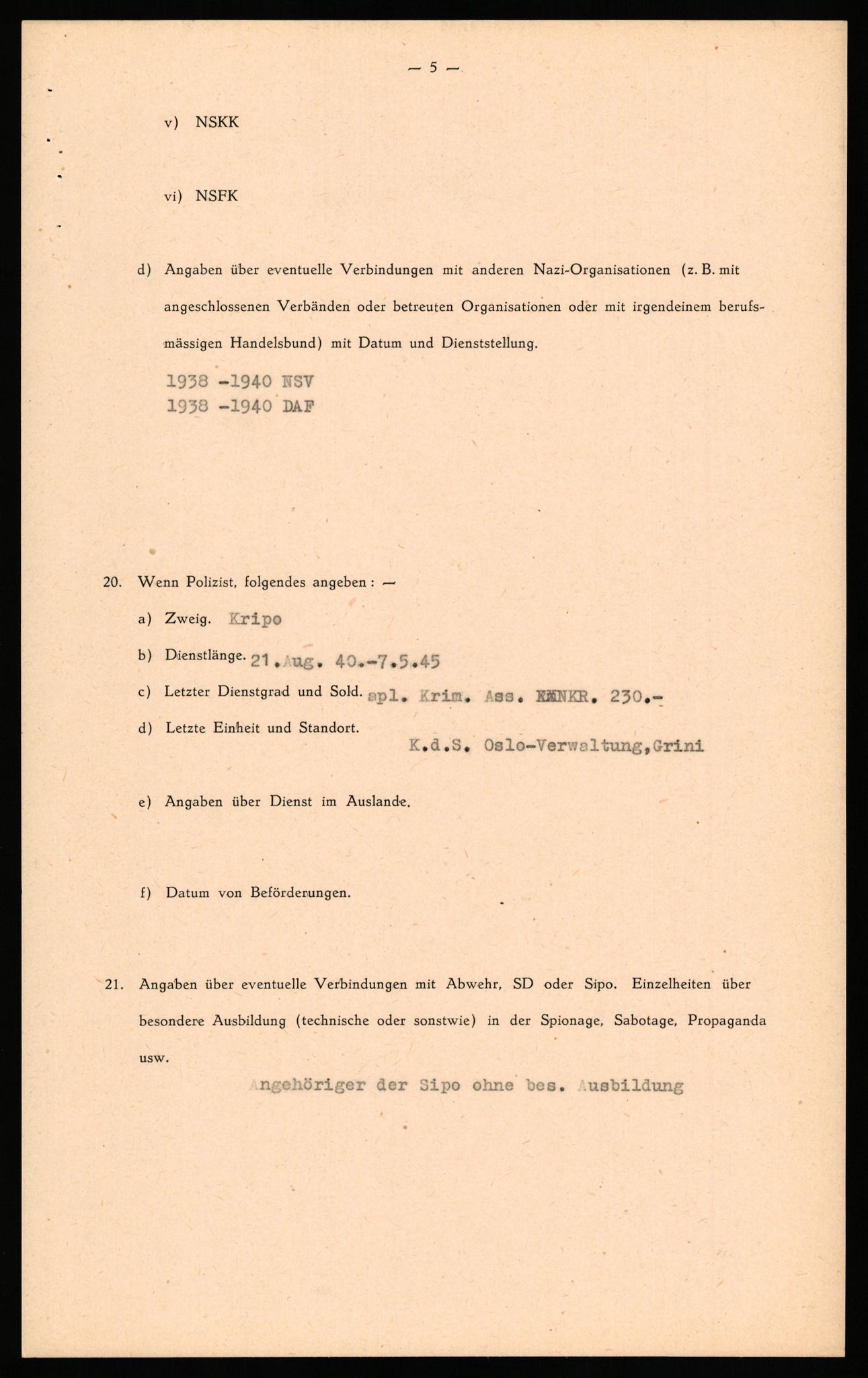 Forsvaret, Forsvarets overkommando II, AV/RA-RAFA-3915/D/Db/L0037: CI Questionaires. Tyske okkupasjonsstyrker i Norge. Tyskere., 1945-1946, s. 447