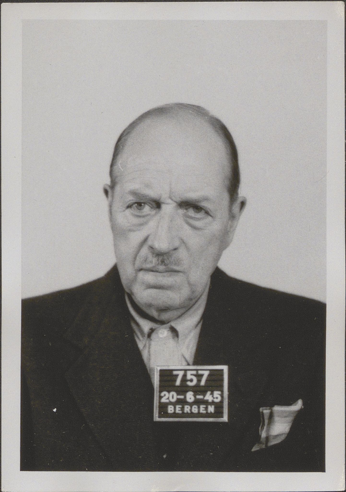 Bergen politikammer / politidistrikt, SAB/A-60401/Y/Yc/Ycd/L0004: Personfoto - landsvikere etc, 1945-1947, s. 709