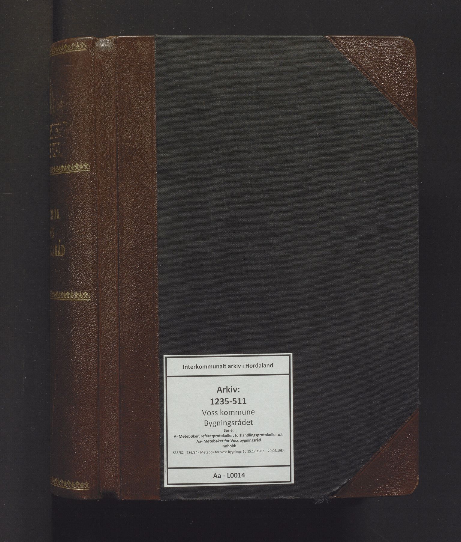 Voss kommune. Bygningsrådet, IKAH/1235-511/A/Aa/L0014: Møtebok for Voss bygningsråd, 1982-1984