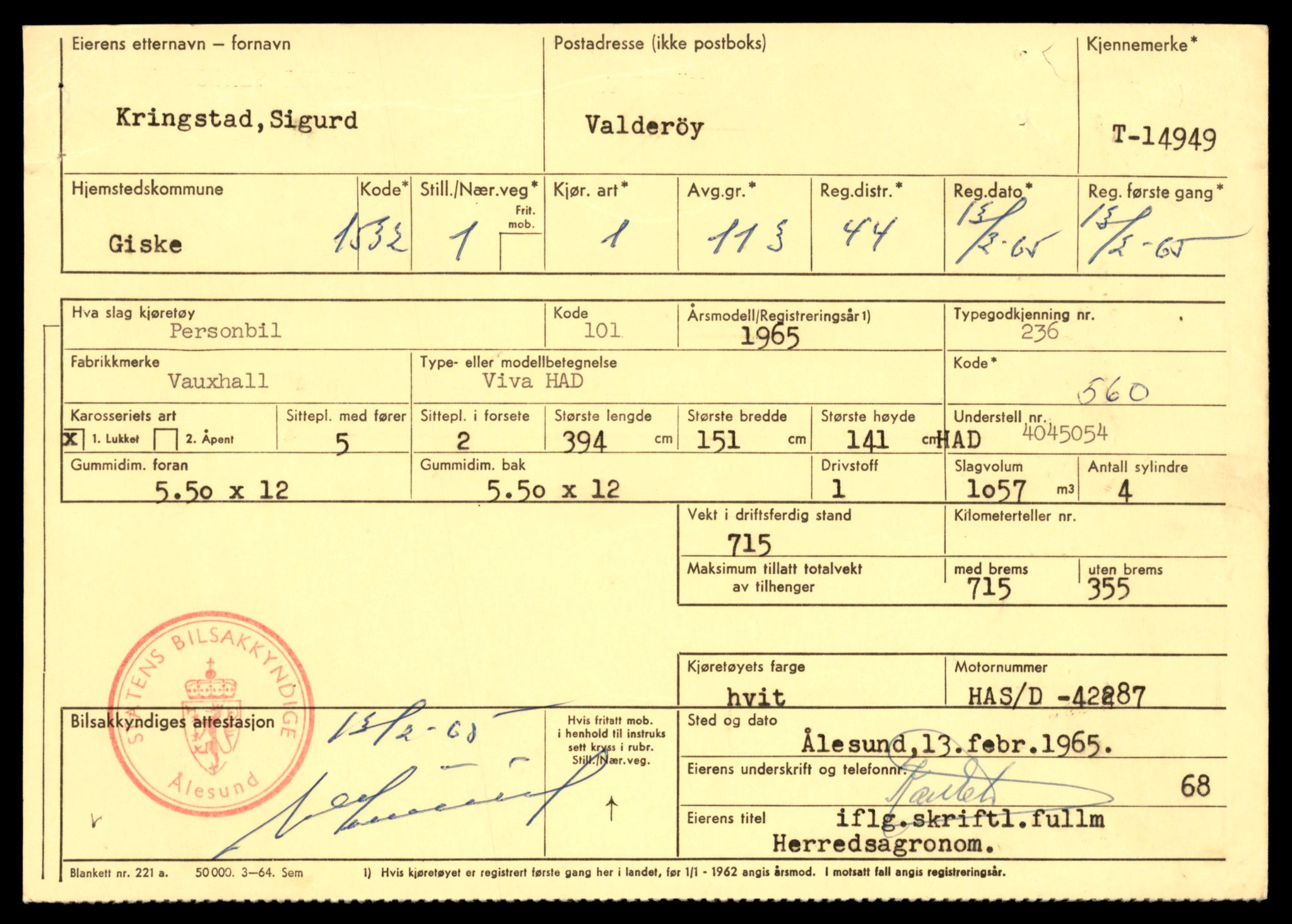 Møre og Romsdal vegkontor - Ålesund trafikkstasjon, AV/SAT-A-4099/F/Fe/L0049: Registreringskort for kjøretøy T 14864 - T 18613, 1927-1998, s. 1943