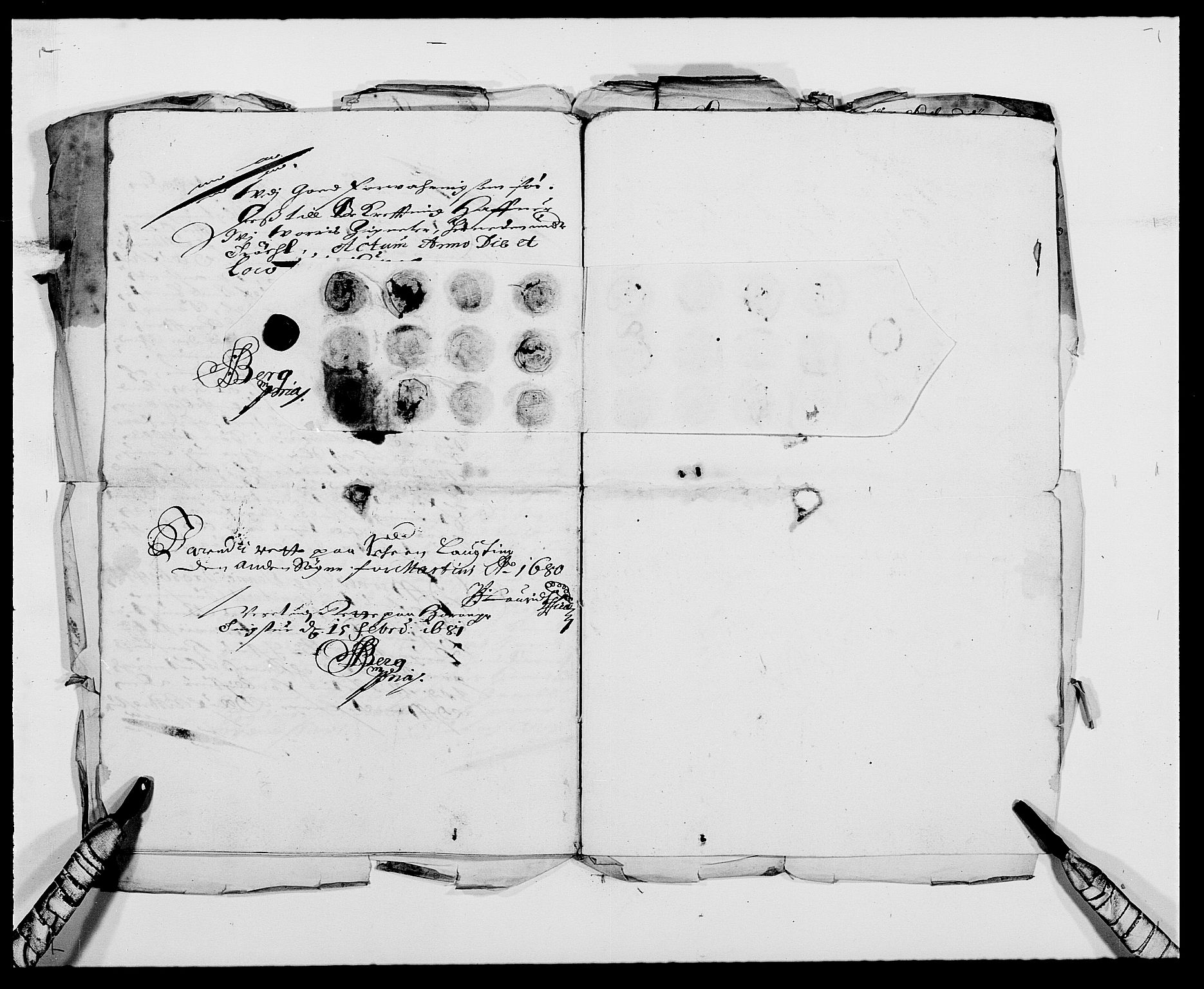 Rentekammeret inntil 1814, Reviderte regnskaper, Fogderegnskap, RA/EA-4092/R24/L1569: Fogderegnskap Numedal og Sandsvær, 1679-1686, s. 233