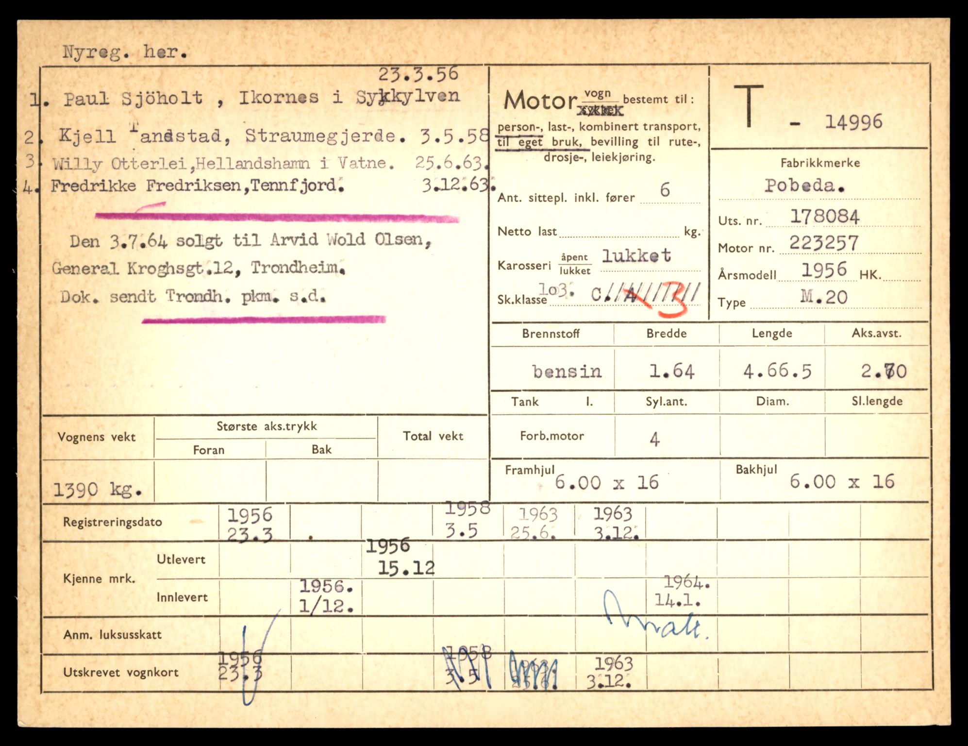 Møre og Romsdal vegkontor - Ålesund trafikkstasjon, AV/SAT-A-4099/F/Fe/L0049: Registreringskort for kjøretøy T 14864 - T 18613, 1927-1998, s. 3199