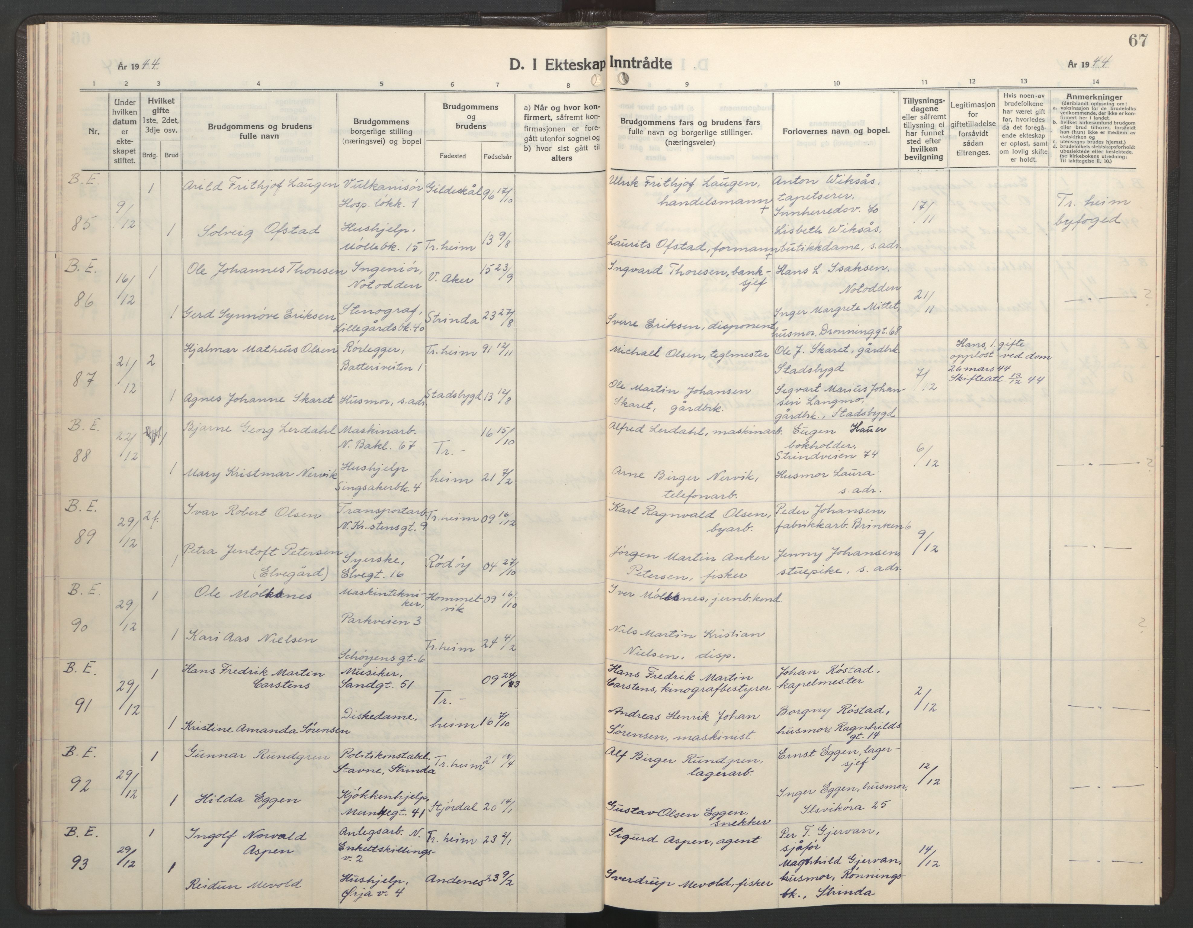 Ministerialprotokoller, klokkerbøker og fødselsregistre - Sør-Trøndelag, SAT/A-1456/602/L0154: Klokkerbok nr. 602C22, 1940-1947, s. 67