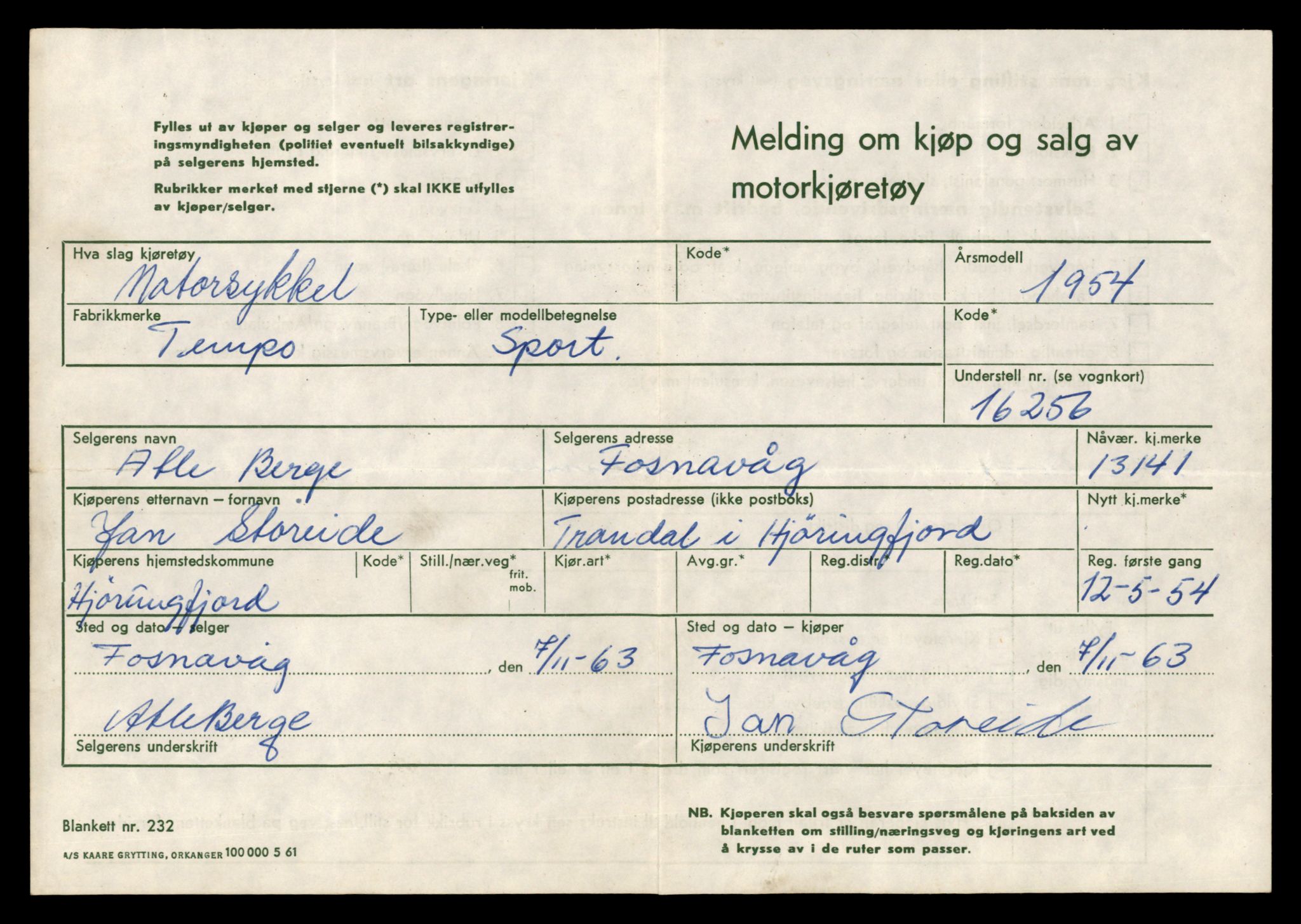 Møre og Romsdal vegkontor - Ålesund trafikkstasjon, AV/SAT-A-4099/F/Fe/L0037: Registreringskort for kjøretøy T 13031 - T 13179, 1927-1998, s. 2165