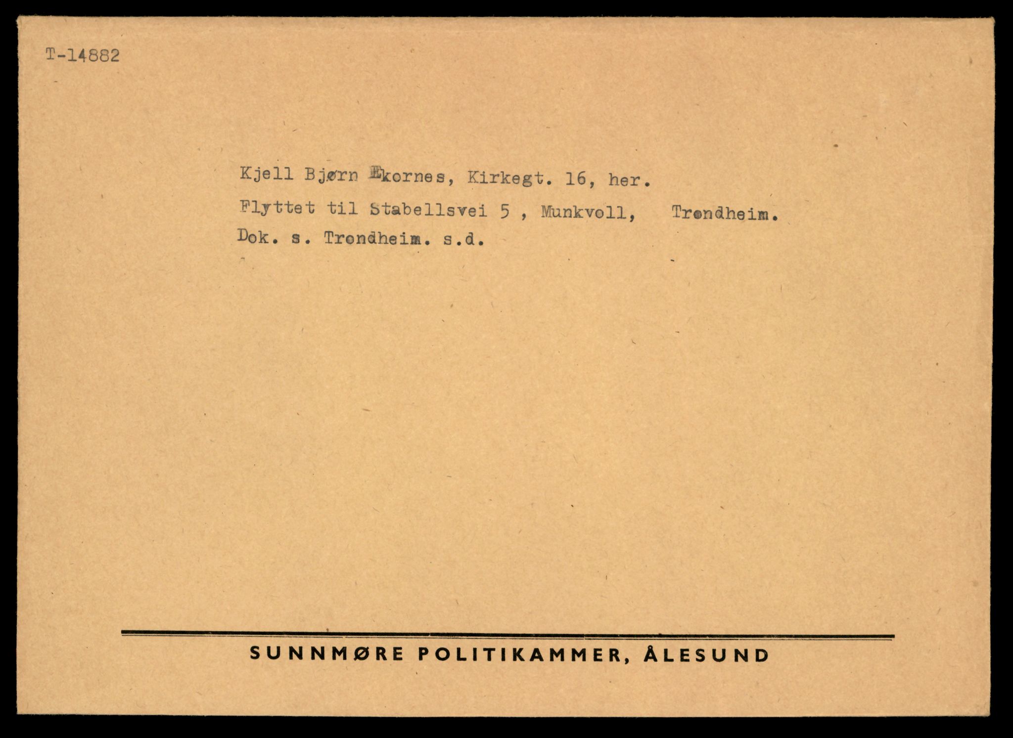 Møre og Romsdal vegkontor - Ålesund trafikkstasjon, AV/SAT-A-4099/F/Fe/L0049: Registreringskort for kjøretøy T 14864 - T 18613, 1927-1998, s. 501