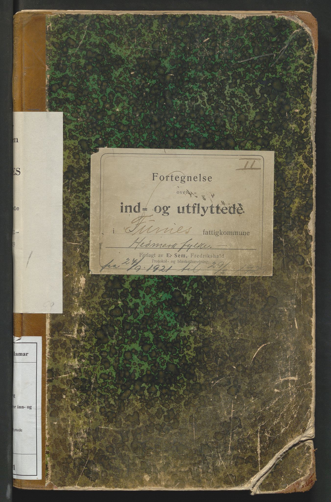 Brumunddal lensmannskontor, AV/SAH-LHR-012/N/Na/L0001: Protokoll over inn- og utflyttede, 1921-1929