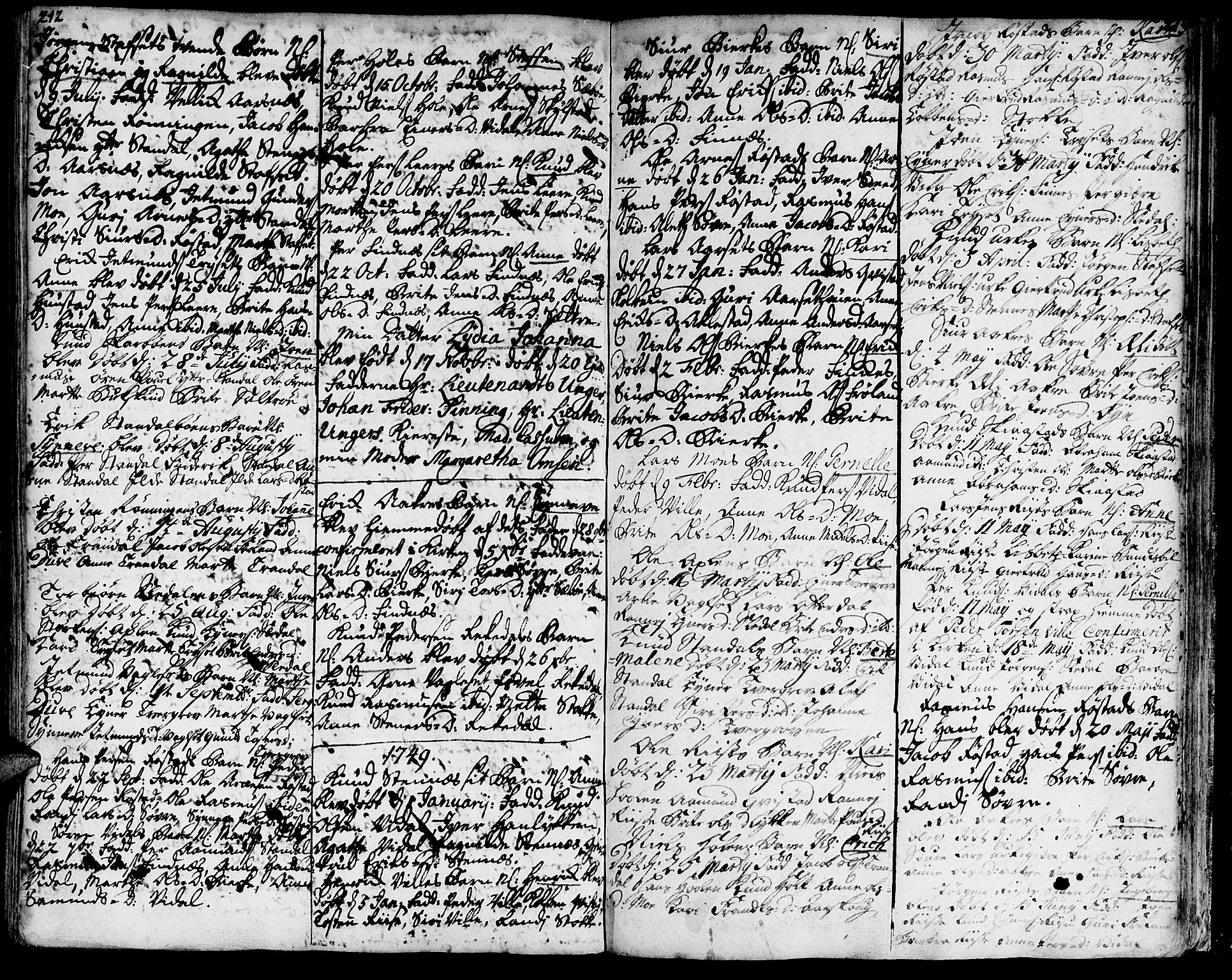 Ministerialprotokoller, klokkerbøker og fødselsregistre - Møre og Romsdal, AV/SAT-A-1454/515/L0205: Ministerialbok nr. 515A01, 1733-1764, s. 212-213