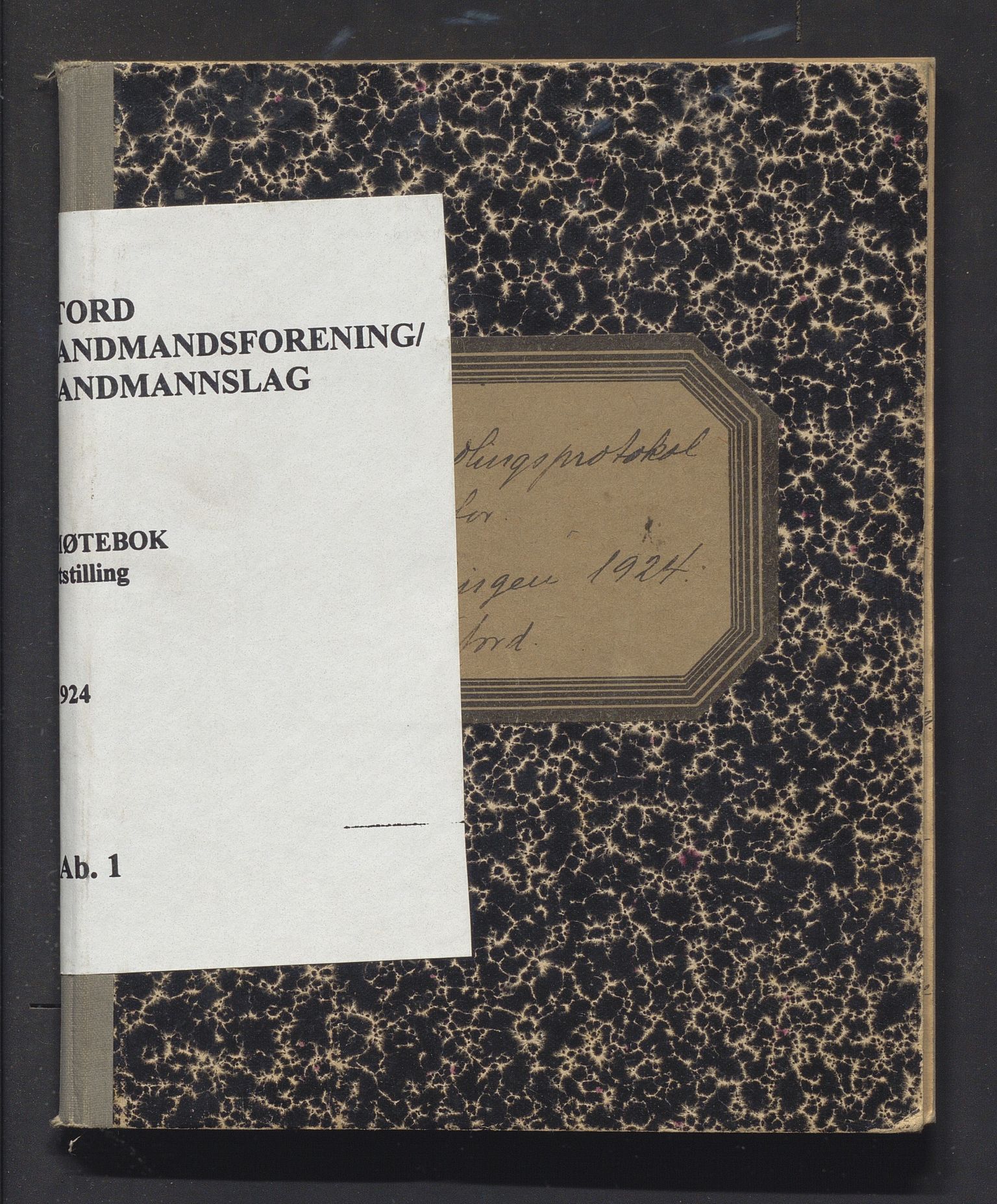 Landmandsforeningen i Stord, IKAH/1221-Pa0001/A/Ab/L0001: Møtebok  jordbruk-, hagebruk og husflidsutstillinga , 1924