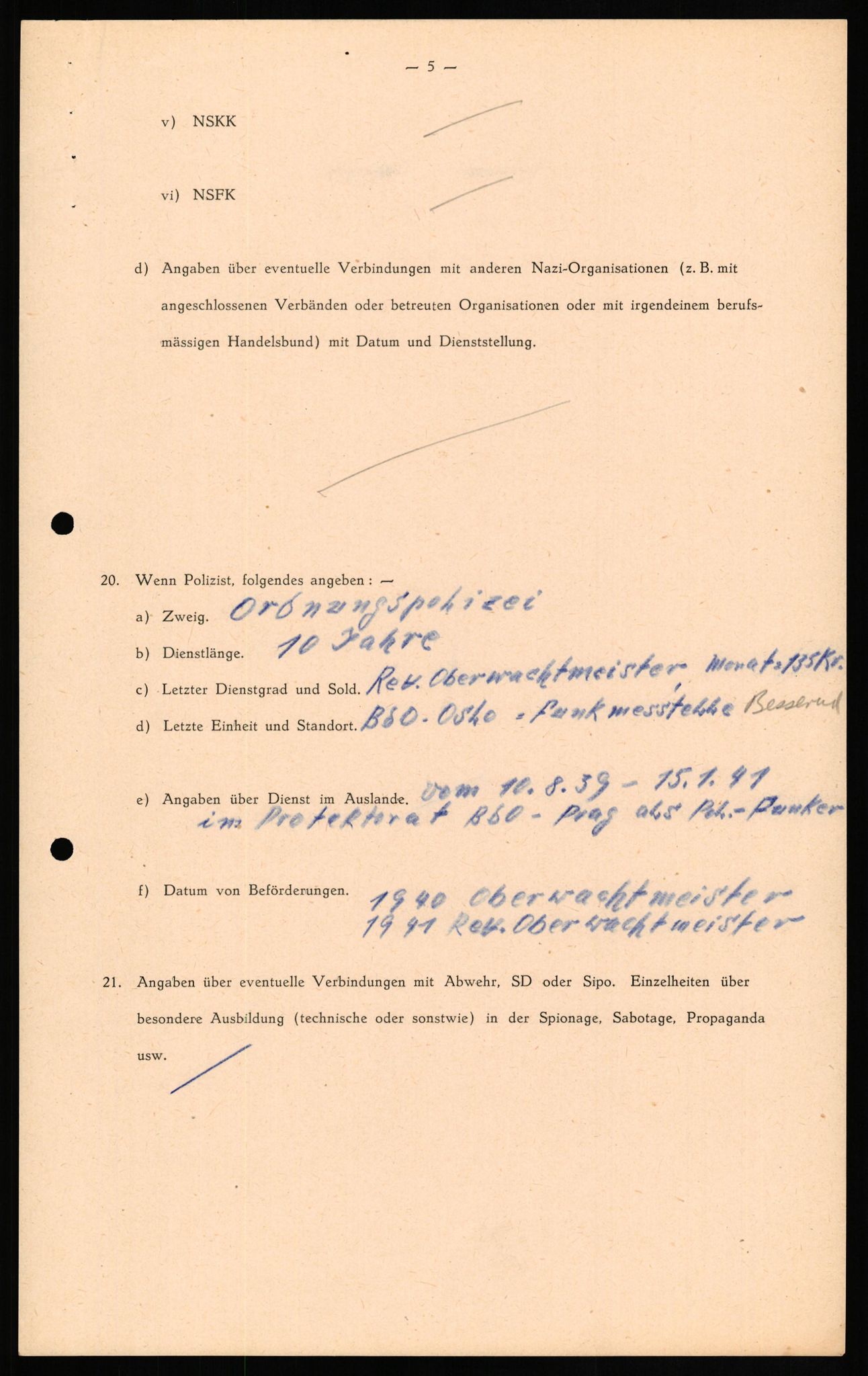 Forsvaret, Forsvarets overkommando II, RA/RAFA-3915/D/Db/L0016: CI Questionaires. Tyske okkupasjonsstyrker i Norge. Tyskere., 1945-1946, s. 318