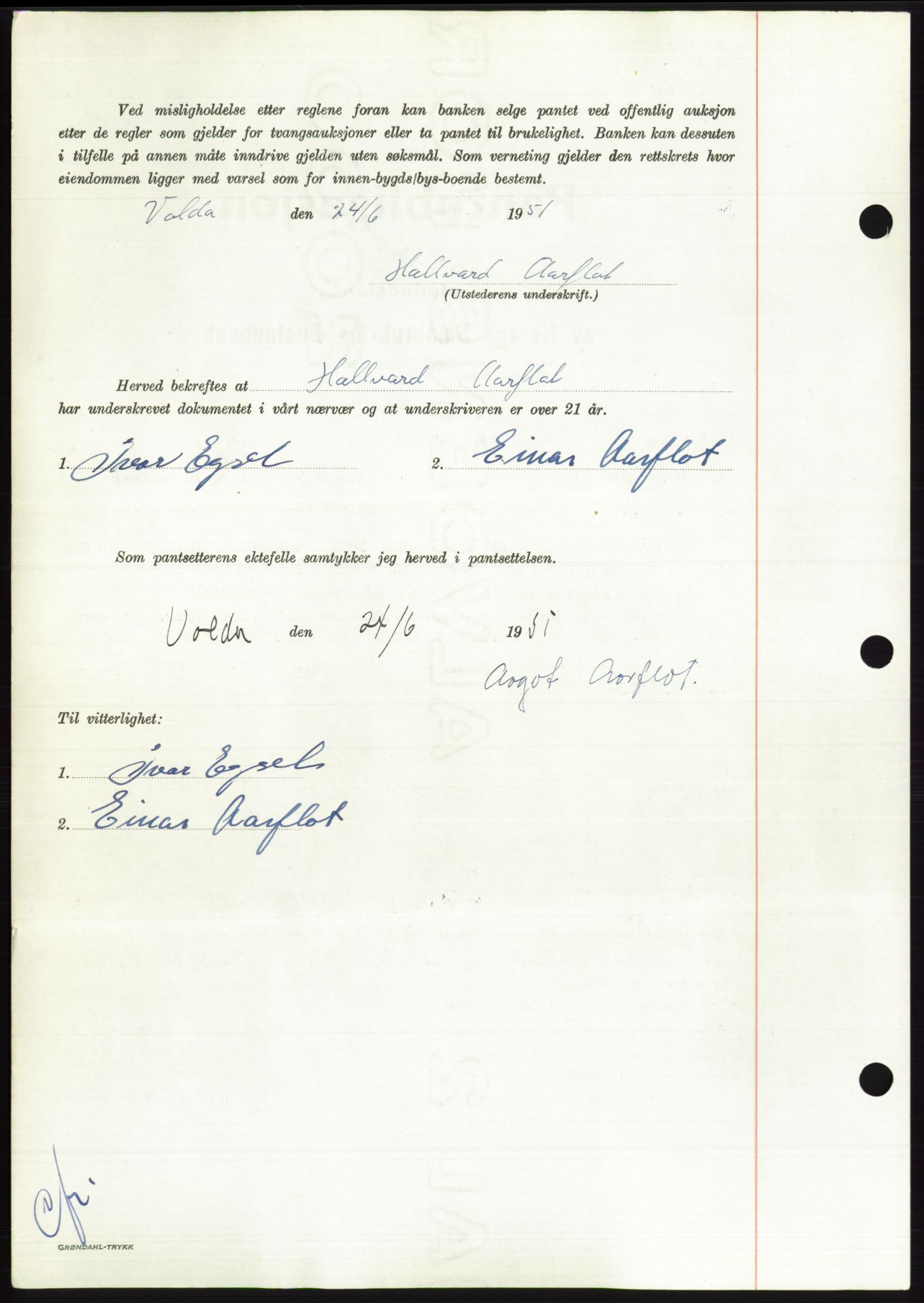 Søre Sunnmøre sorenskriveri, AV/SAT-A-4122/1/2/2C/L0120: Pantebok nr. 8B, 1951-1951, Dagboknr: 1207/1951