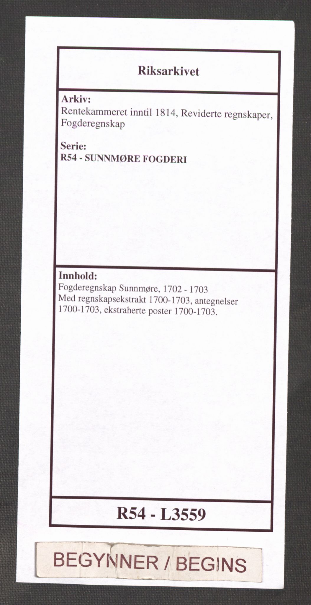 Rentekammeret inntil 1814, Reviderte regnskaper, Fogderegnskap, AV/RA-EA-4092/R54/L3559: Fogderegnskap Sunnmøre, 1702-1703, s. 1