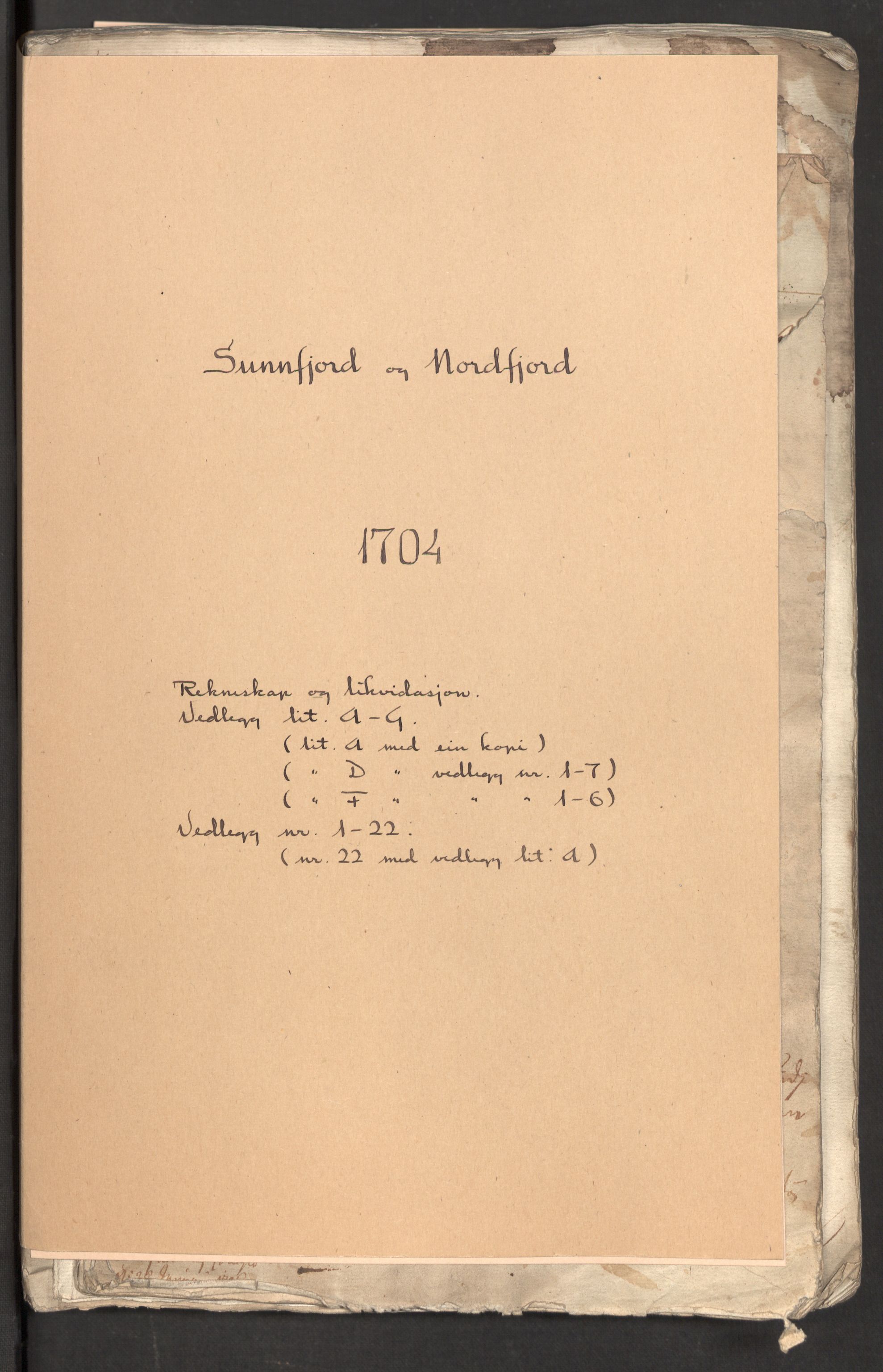 Rentekammeret inntil 1814, Reviderte regnskaper, Fogderegnskap, AV/RA-EA-4092/R53/L3428: Fogderegnskap Sunn- og Nordfjord, 1704, s. 2