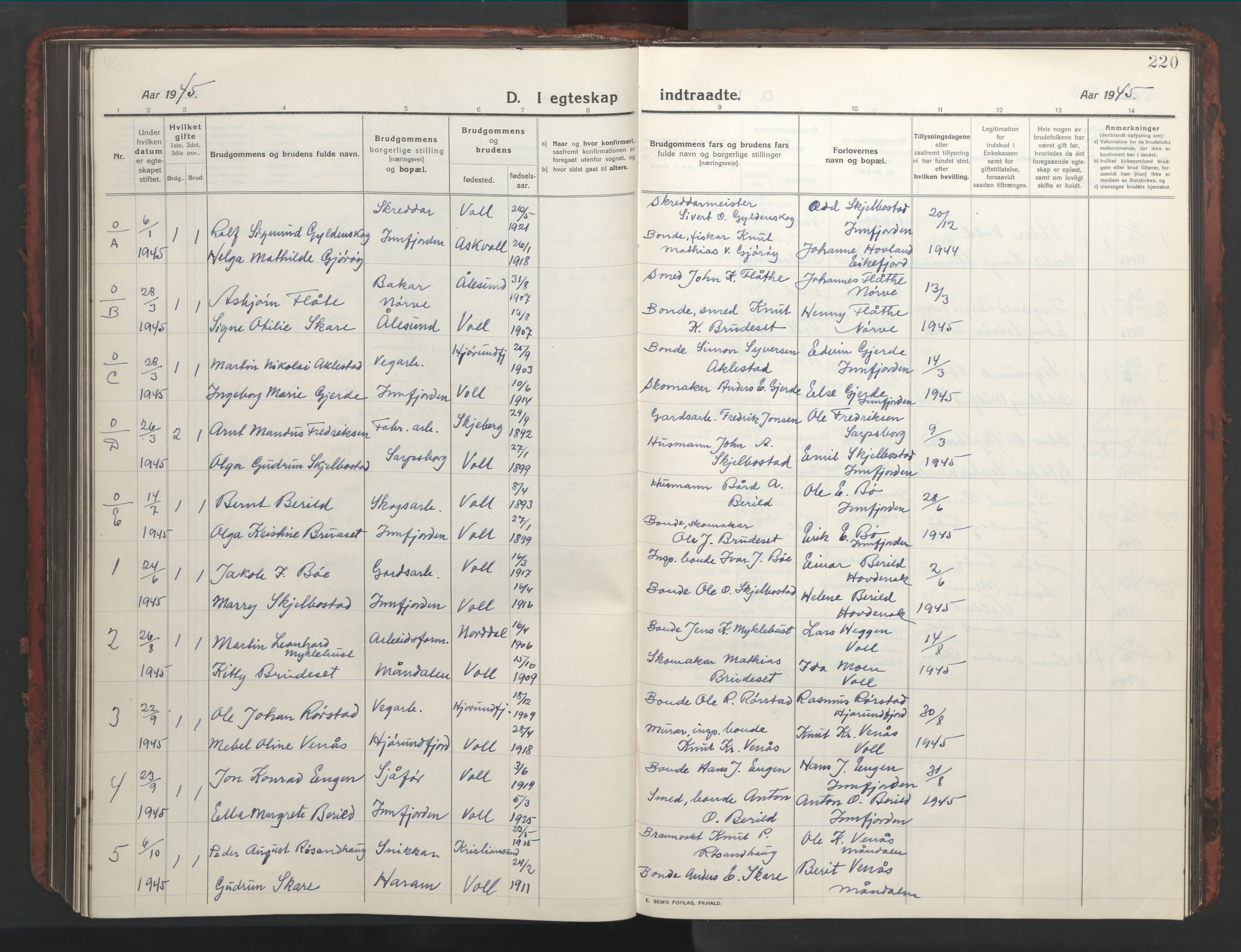 Ministerialprotokoller, klokkerbøker og fødselsregistre - Møre og Romsdal, AV/SAT-A-1454/543/L0565: Klokkerbok nr. 543C03, 1916-1955, s. 220