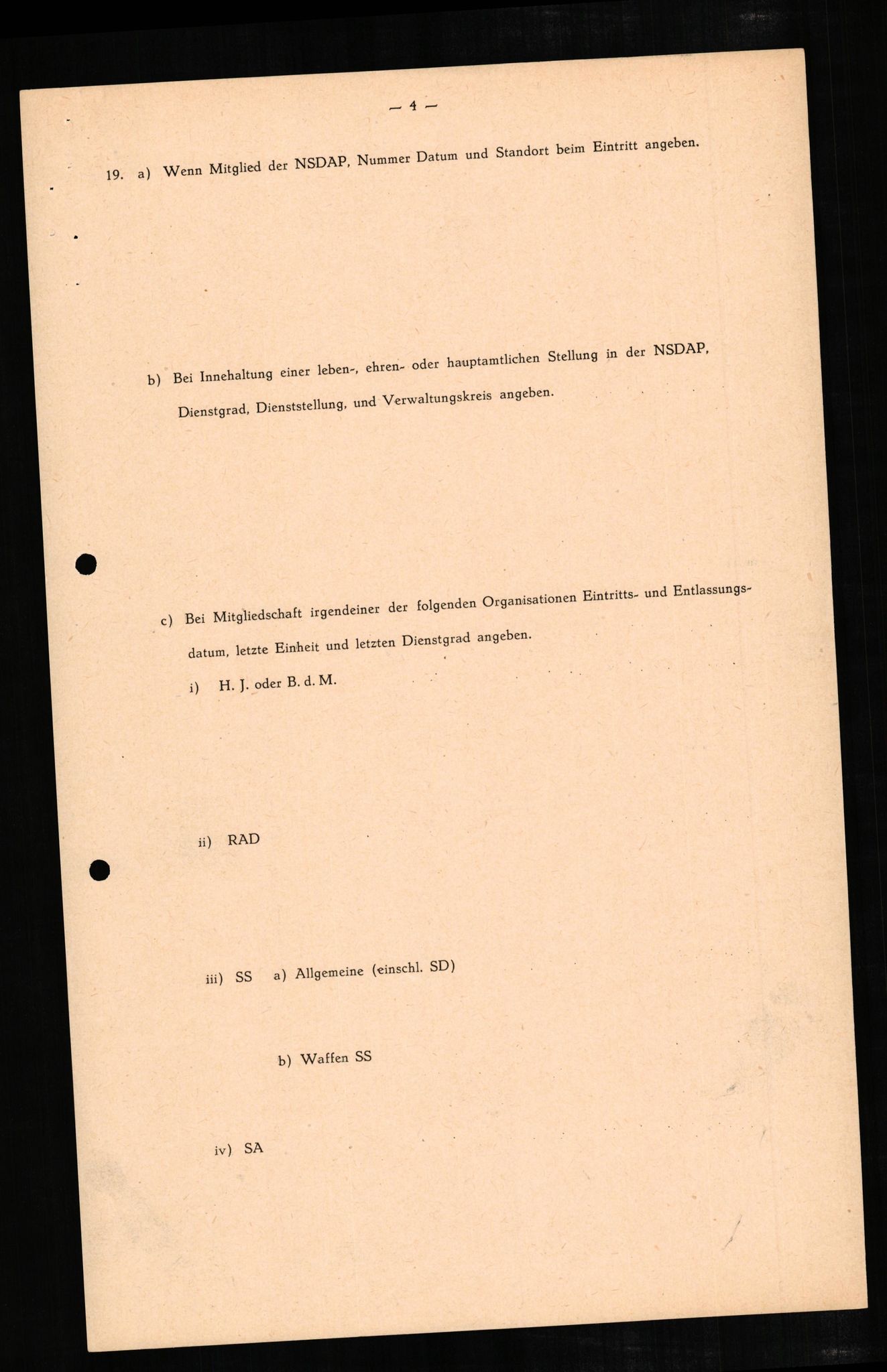 Forsvaret, Forsvarets overkommando II, RA/RAFA-3915/D/Db/L0007: CI Questionaires. Tyske okkupasjonsstyrker i Norge. Tyskere., 1945-1946, s. 371