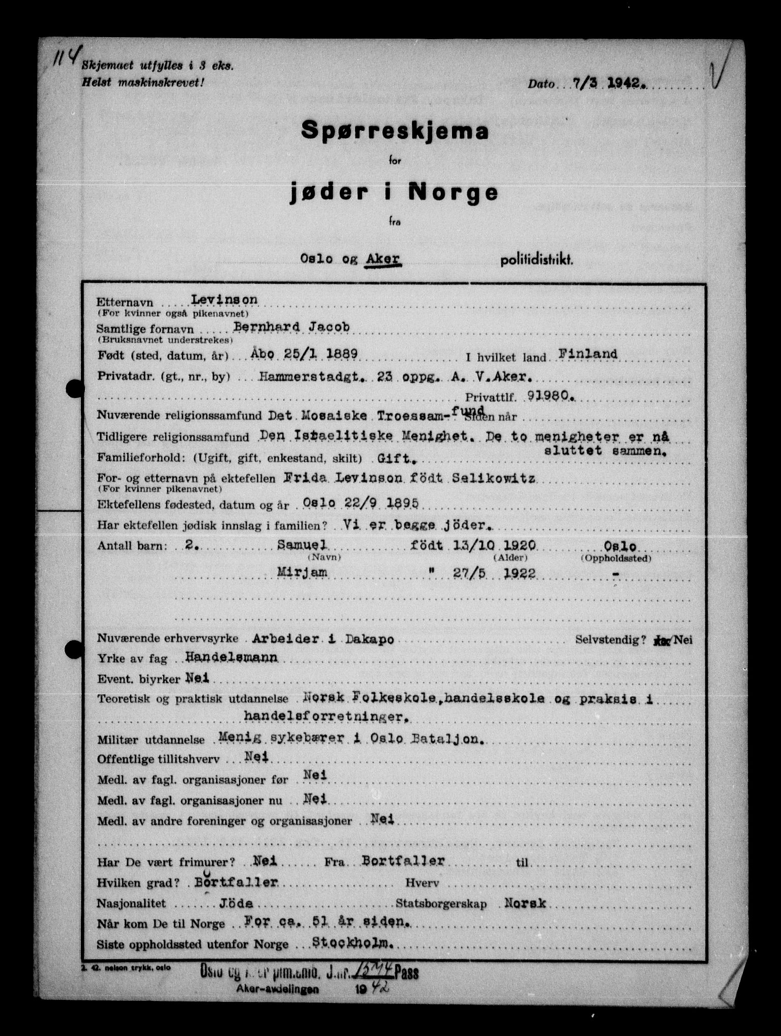Statspolitiet - Hovedkontoret / Osloavdelingen, AV/RA-S-1329/G/Ga/L0012: Spørreskjema for jøder i Norge. 1: Aker 114- 207 (Levinson-Wozak) og 656 (Salomon). 2: Arendal-Hordaland. 3: Horten-Romerike.  , 1942, s. 3