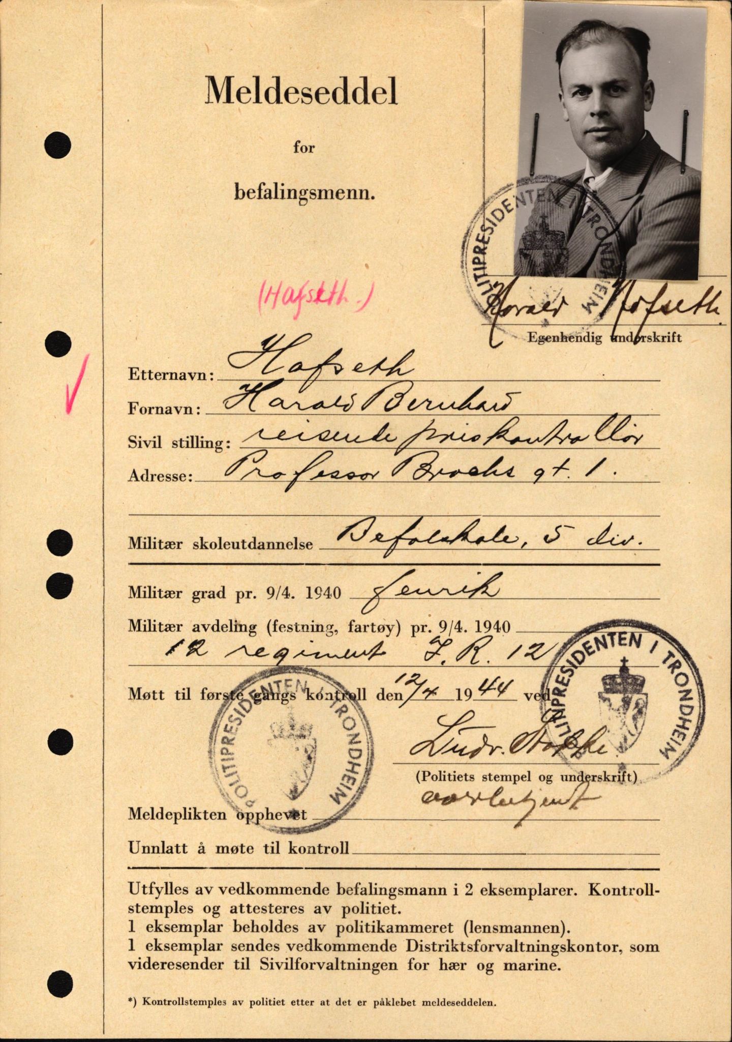 Forsvaret, Forsvarets krigshistoriske avdeling, AV/RA-RAFA-2017/Y/Yf/L0208: II-C-11-2121  -  Okkupasjonstiden.  Meldesedler for befal med foto og oppl. om militær grad 9. apr. 1940., 1940-1945, s. 860