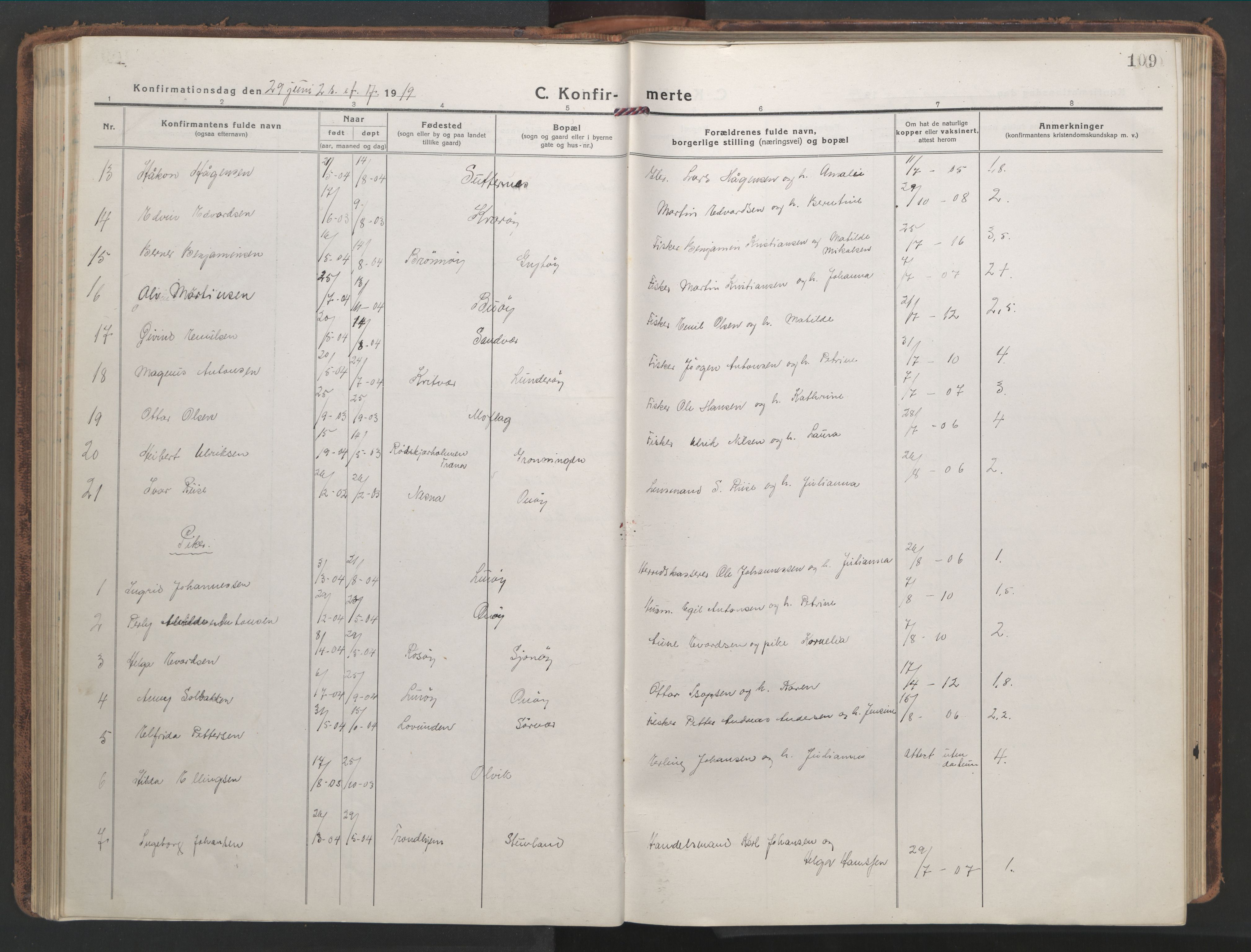 Ministerialprotokoller, klokkerbøker og fødselsregistre - Nordland, AV/SAT-A-1459/839/L0574: Klokkerbok nr. 839C04, 1918-1950, s. 109