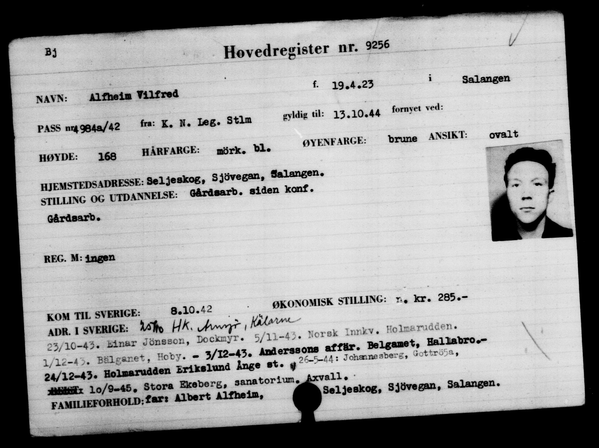 Utenriksstasjonene, Legasjonen i Stockholm, Flyktningkontoret, AV/RA-S-6753/V/Va/L0005: Kjesäterkartoteket, flyktninger med registreringsnr. 6600-9417, 1940-1945, s. 3135