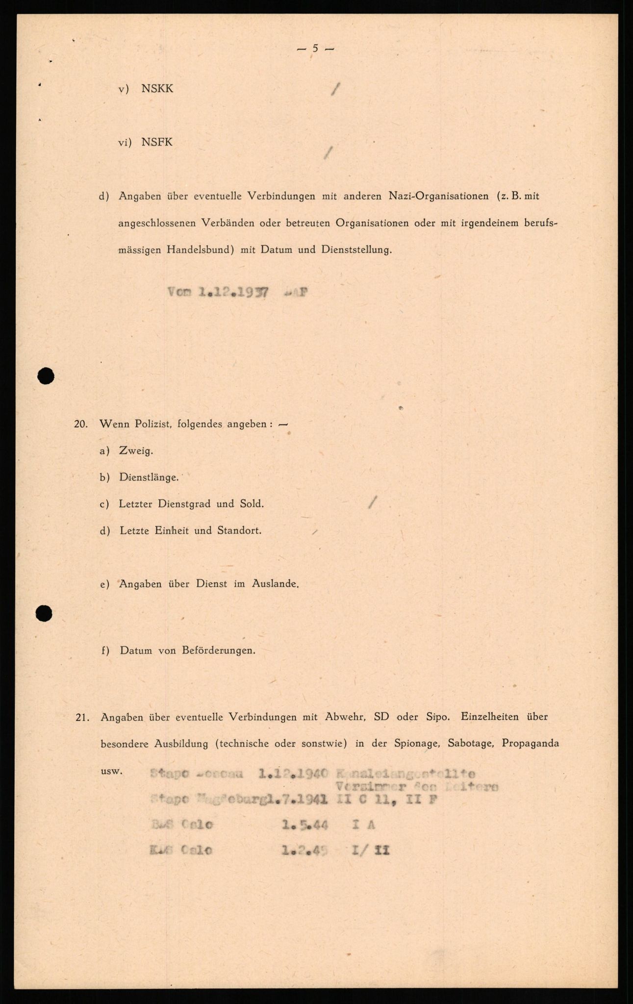 Forsvaret, Forsvarets overkommando II, RA/RAFA-3915/D/Db/L0022: CI Questionaires. Tyske okkupasjonsstyrker i Norge. Tyskere., 1945-1946, s. 448