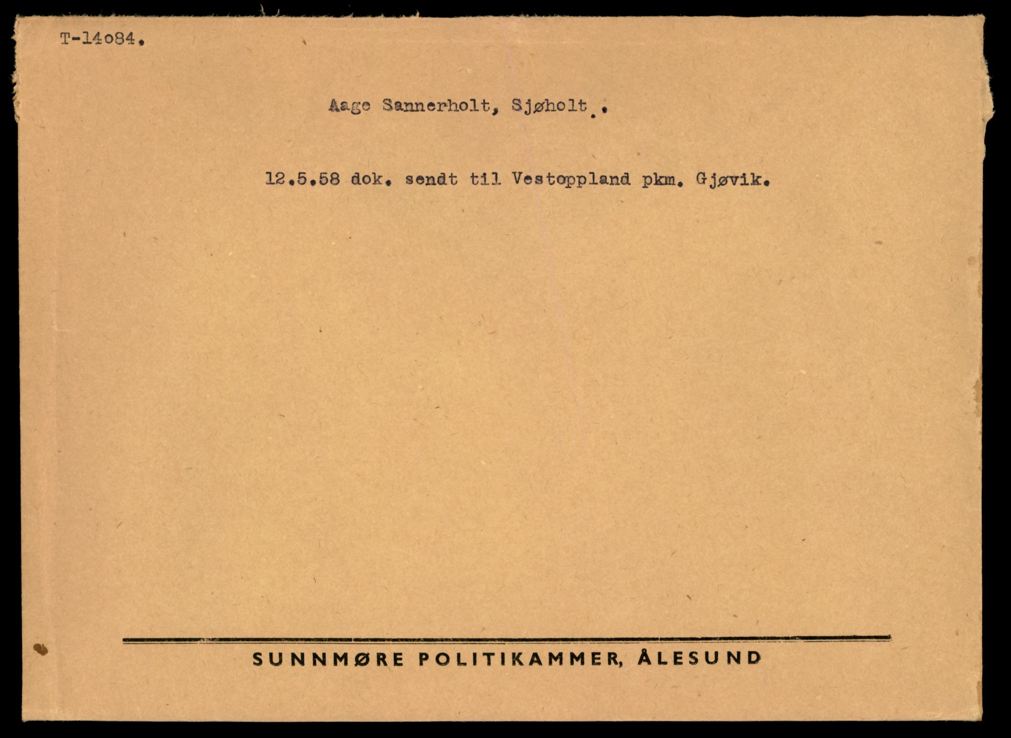 Møre og Romsdal vegkontor - Ålesund trafikkstasjon, AV/SAT-A-4099/F/Fe/L0043: Registreringskort for kjøretøy T 14080 - T 14204, 1927-1998, s. 105