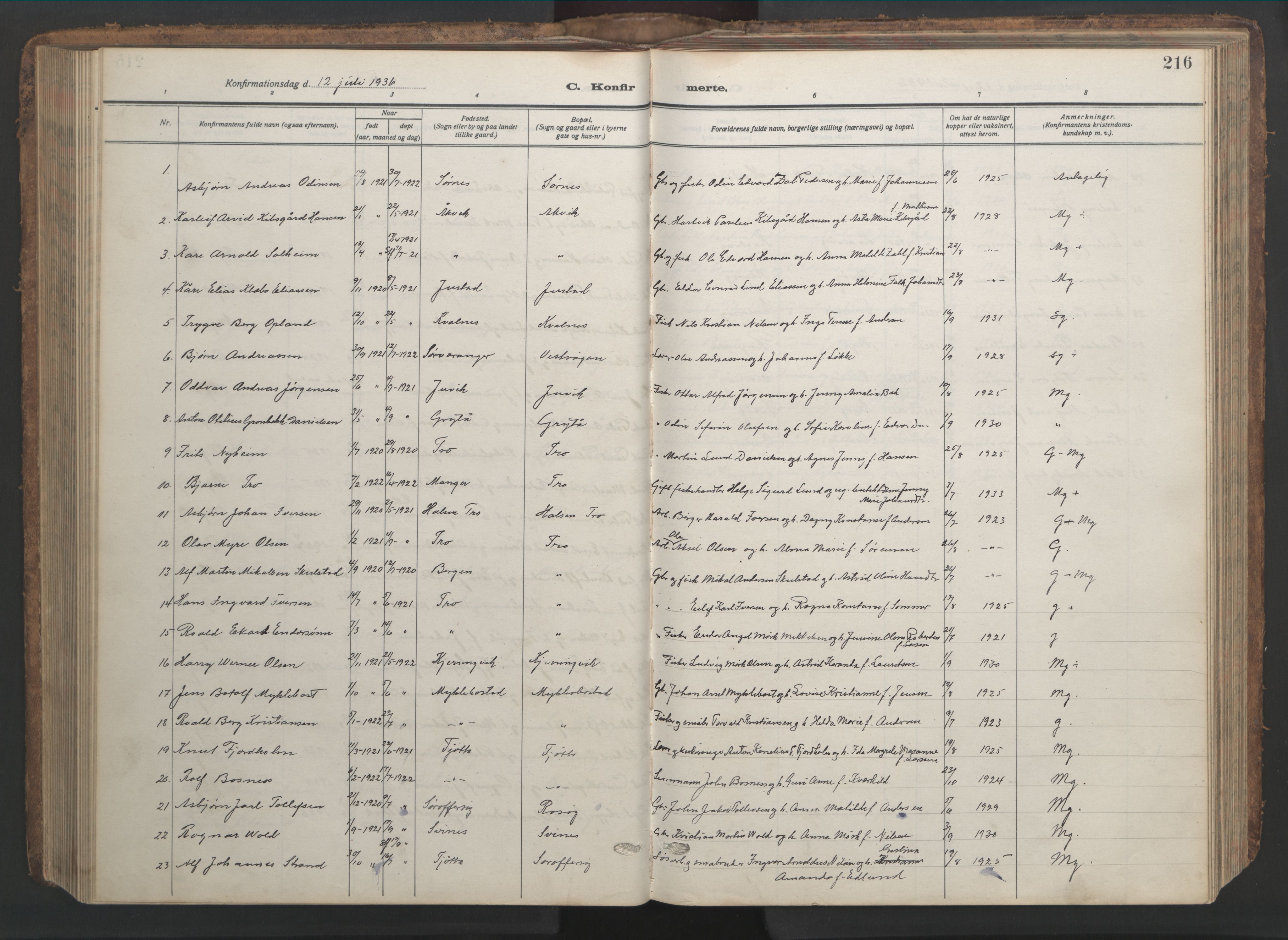 Ministerialprotokoller, klokkerbøker og fødselsregistre - Nordland, AV/SAT-A-1459/817/L0269: Klokkerbok nr. 817C04, 1921-1949, s. 216