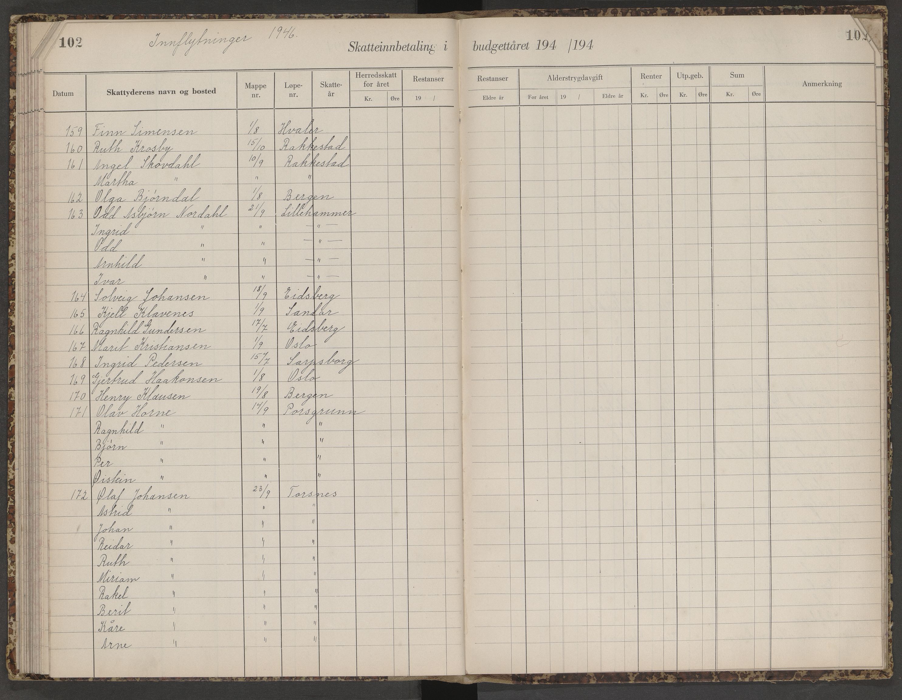 Skjeberg folkeregister, AV/SAO-A-10495/K/Ka/L0003: Fortegnelse over inn- og utflyttede, 1943-1947, s. 102