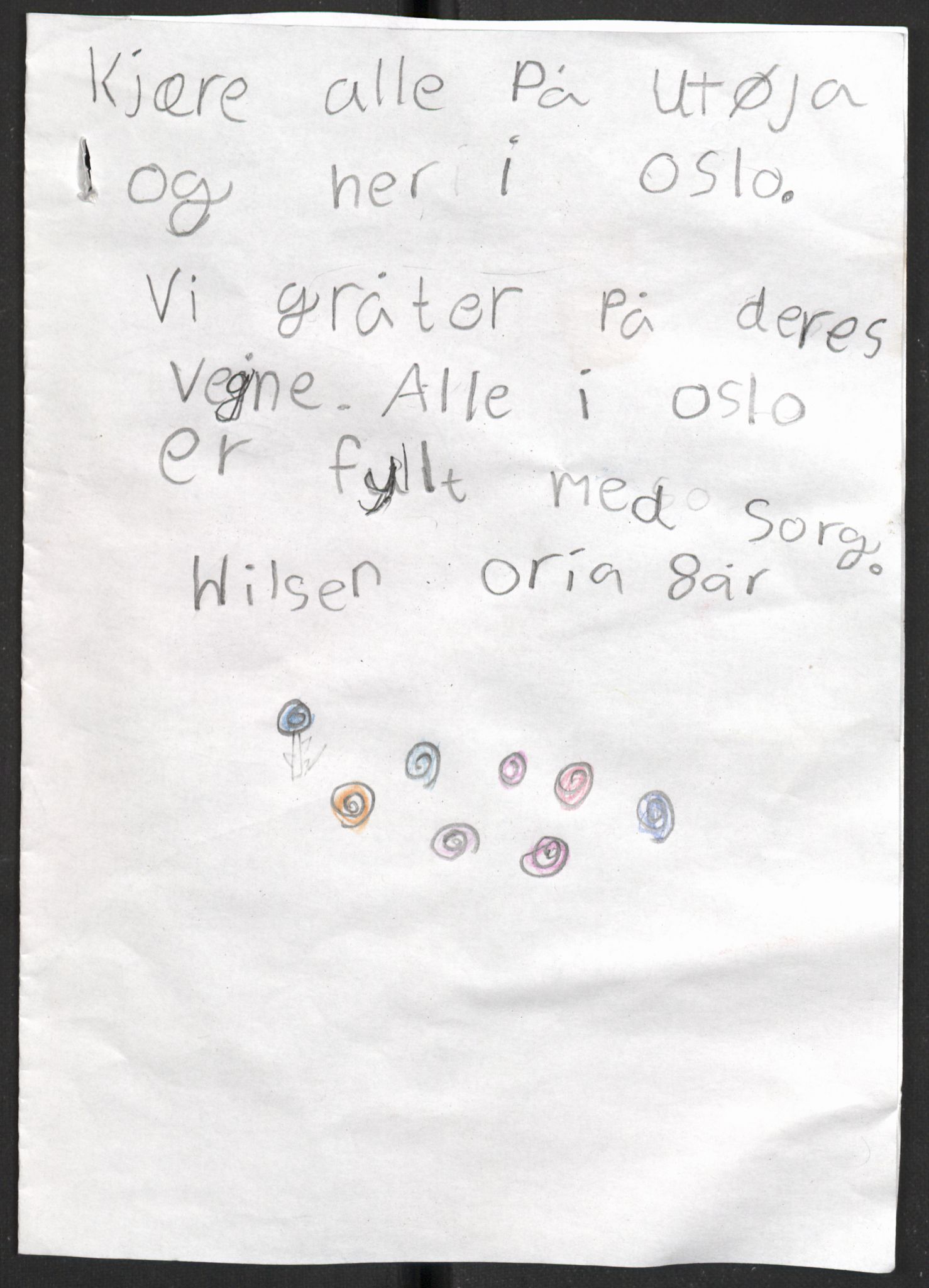 Minnemateriale etter 22.07.2011, AV/RA-S-6313/01/F/Fa/L0072/0001: Kirkeristen / Hilsener, tegninger med og uten tekst, 2011