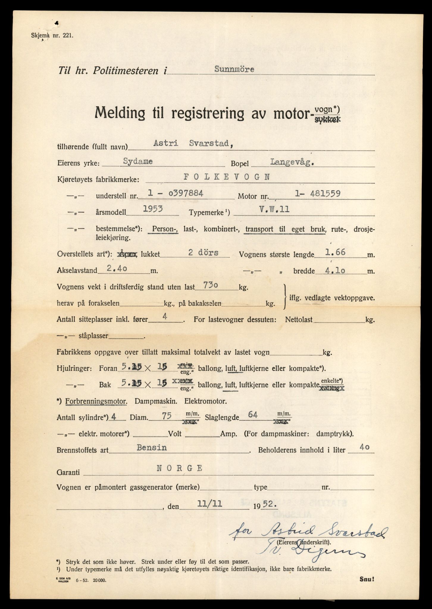 Møre og Romsdal vegkontor - Ålesund trafikkstasjon, AV/SAT-A-4099/F/Fe/L0042: Registreringskort for kjøretøy T 13906 - T 14079, 1927-1998, s. 2071