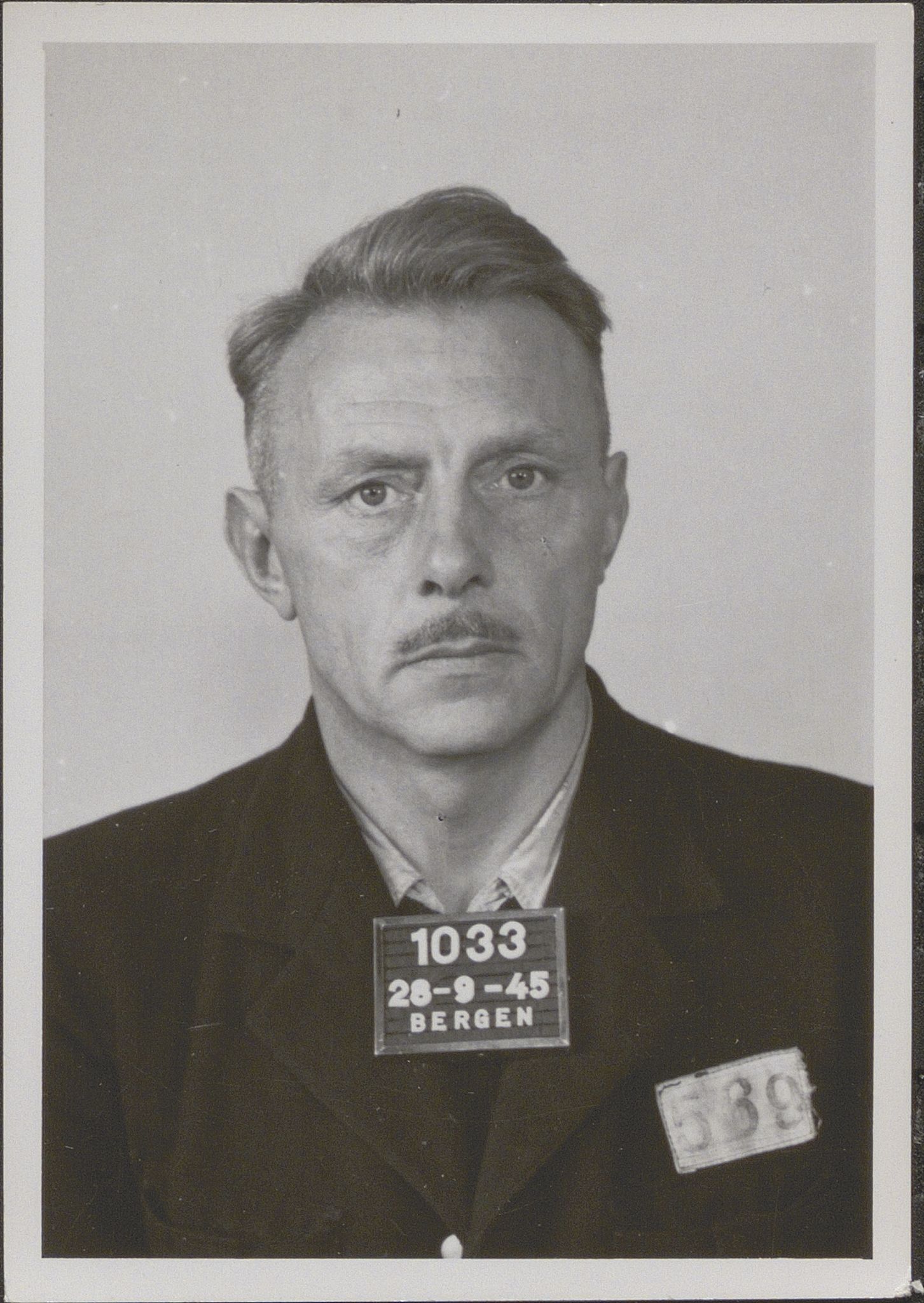 Bergen politikammer / politidistrikt, SAB/A-60401/Y/Yc/Ycd/L0004: Personfoto - landsvikere etc, 1945-1947, s. 988