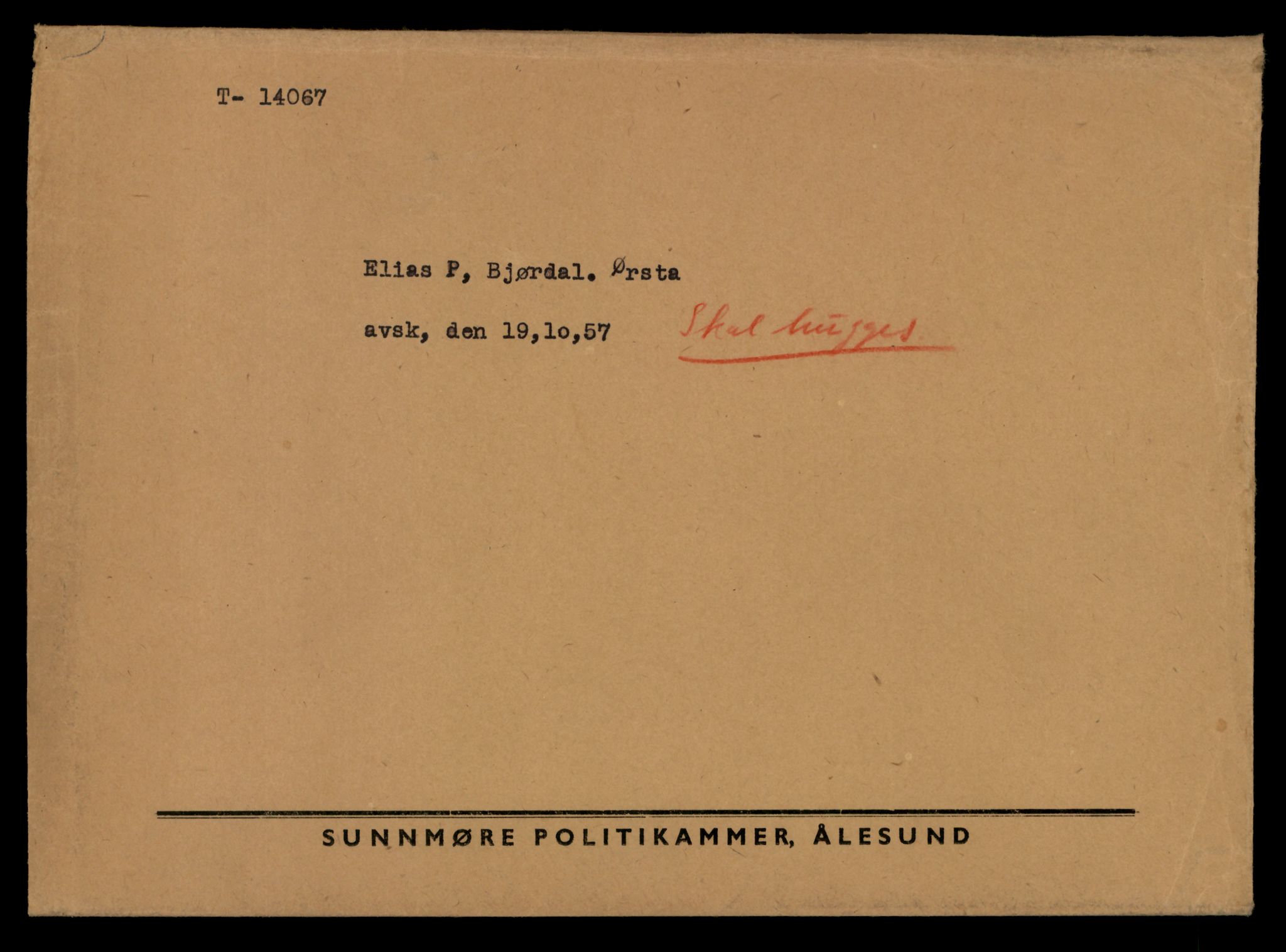 Møre og Romsdal vegkontor - Ålesund trafikkstasjon, AV/SAT-A-4099/F/Fe/L0042: Registreringskort for kjøretøy T 13906 - T 14079, 1927-1998, s. 2862