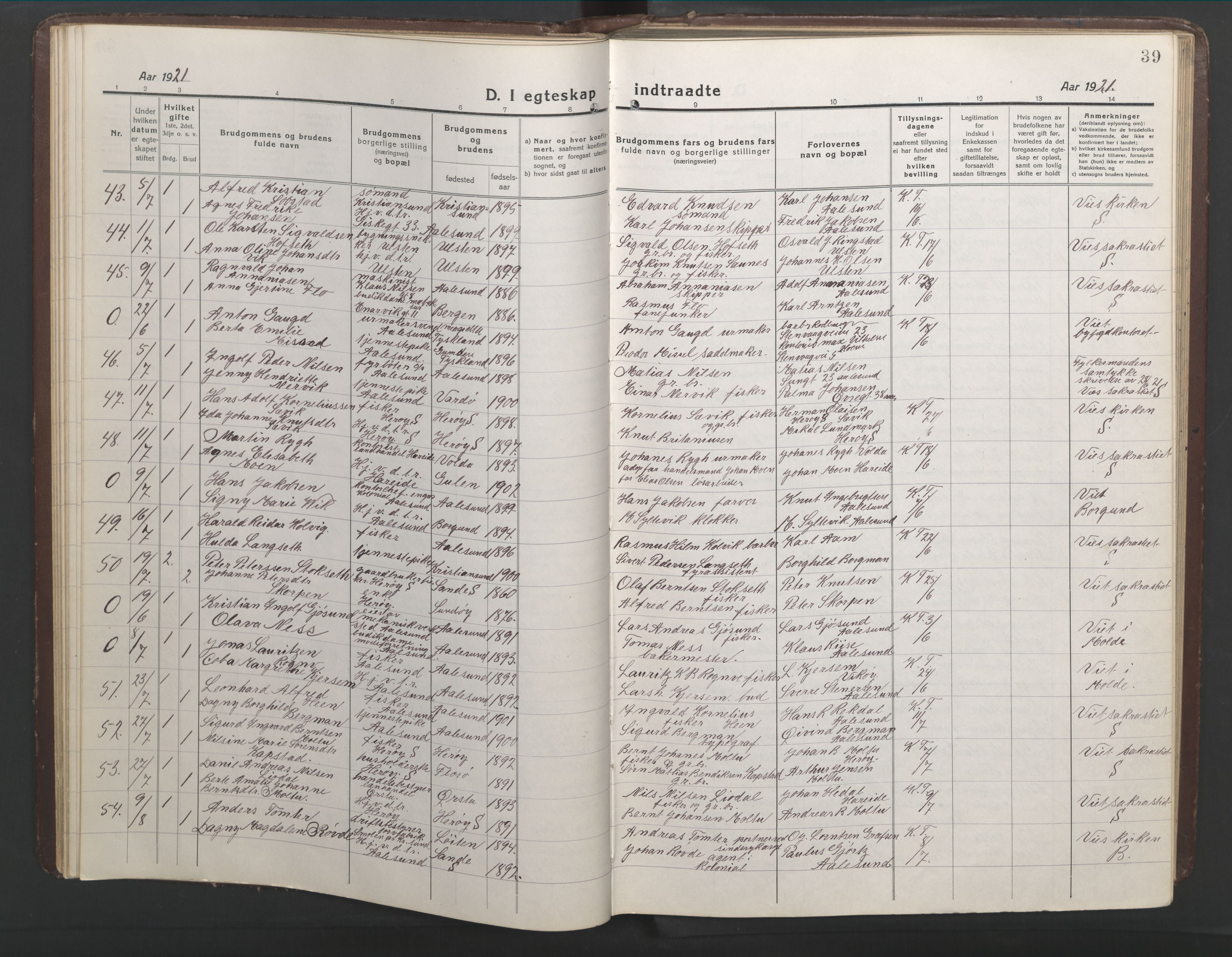 Ministerialprotokoller, klokkerbøker og fødselsregistre - Møre og Romsdal, AV/SAT-A-1454/529/L0473: Klokkerbok nr. 529C10, 1918-1941, s. 39