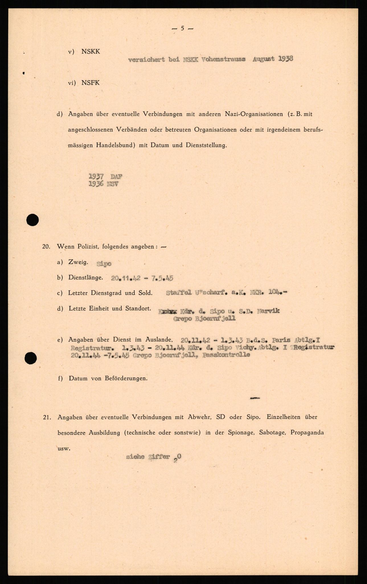 Forsvaret, Forsvarets overkommando II, AV/RA-RAFA-3915/D/Db/L0017: CI Questionaires. Tyske okkupasjonsstyrker i Norge. Tyskere., 1945-1946, s. 427