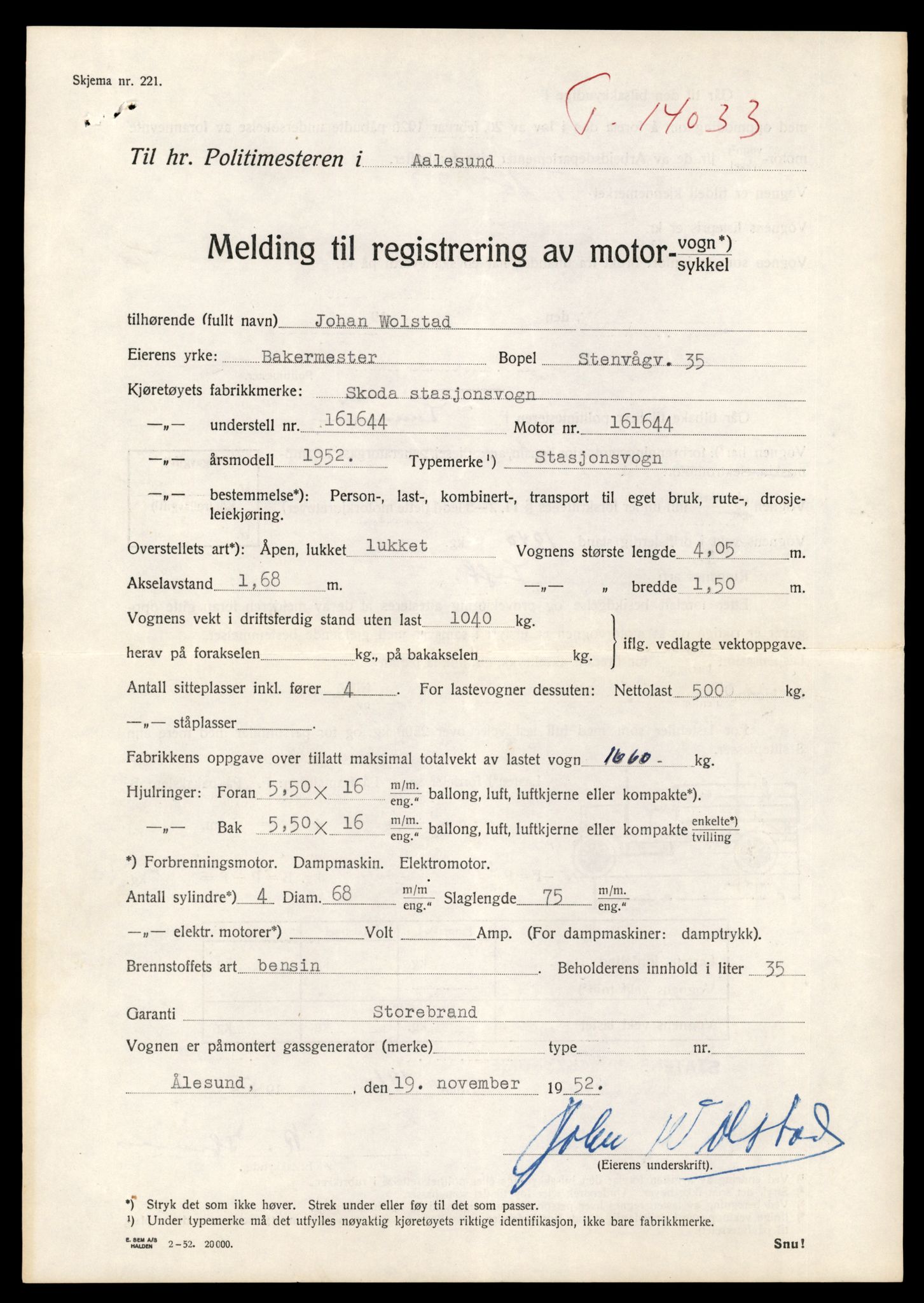 Møre og Romsdal vegkontor - Ålesund trafikkstasjon, AV/SAT-A-4099/F/Fe/L0042: Registreringskort for kjøretøy T 13906 - T 14079, 1927-1998, s. 2005