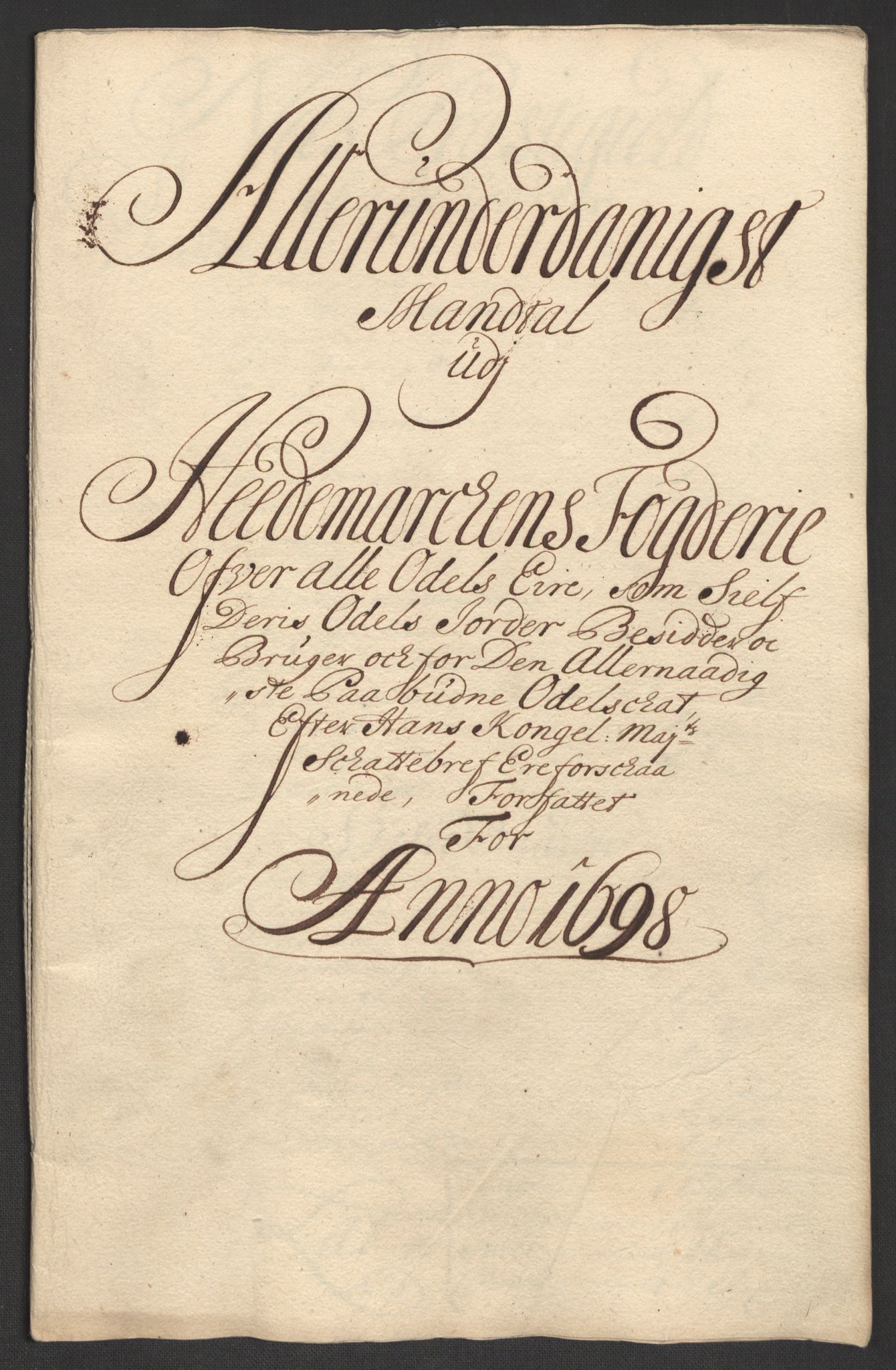 Rentekammeret inntil 1814, Reviderte regnskaper, Fogderegnskap, RA/EA-4092/R16/L1037: Fogderegnskap Hedmark, 1697-1698, s. 439