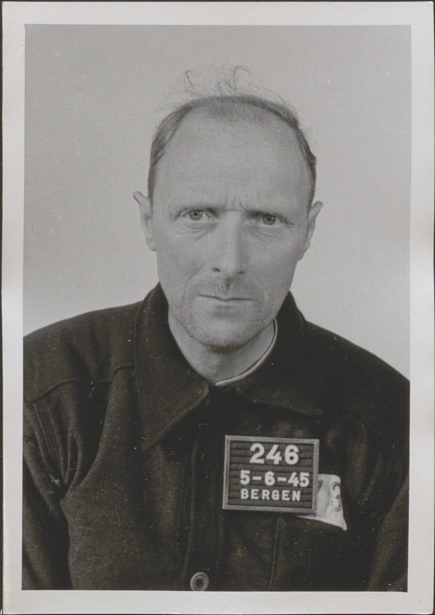 Bergen politikammer / politidistrikt, SAB/A-60401/Y/Yc/Ycd/L0004: Personfoto - landsvikere etc, 1945-1947, s. 226