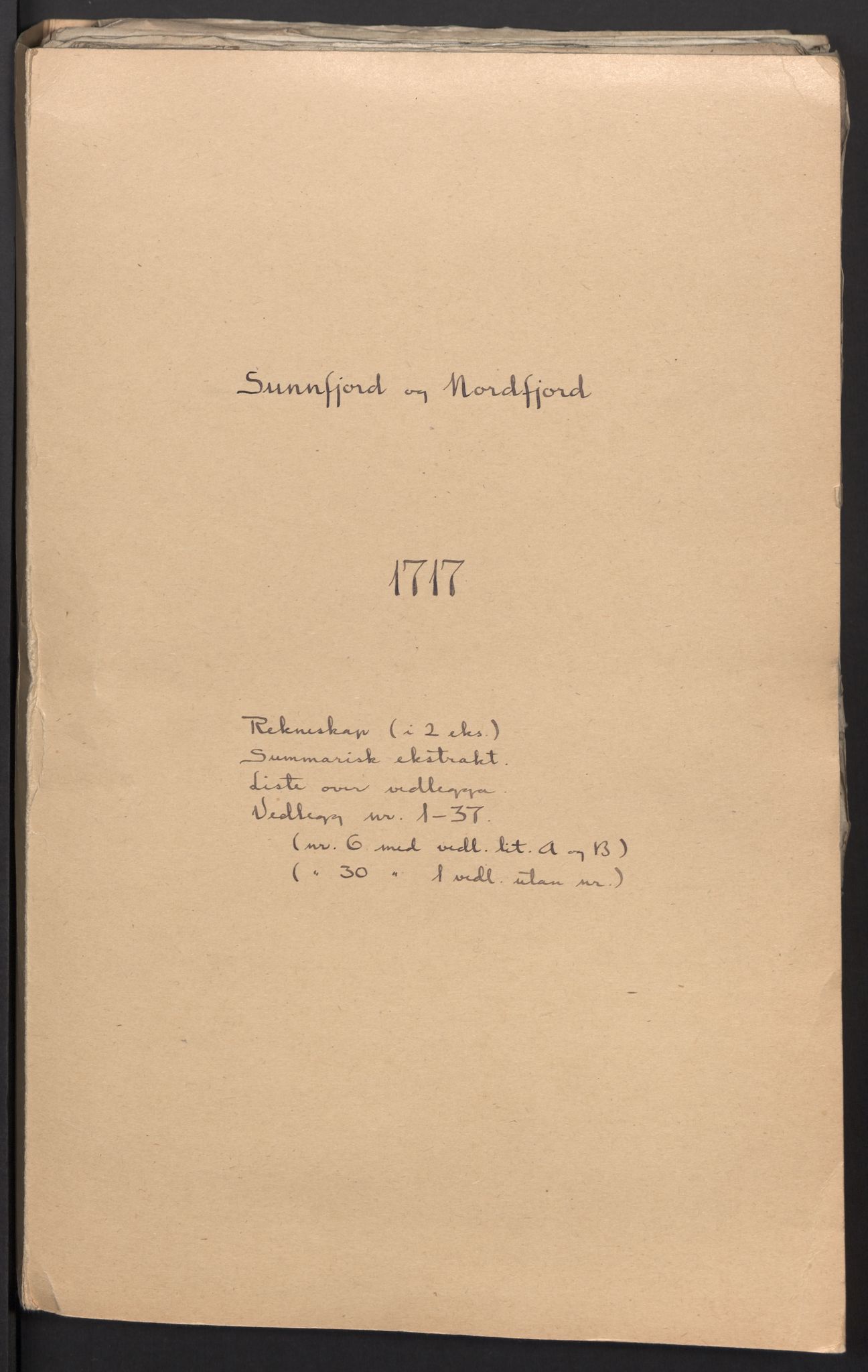 Rentekammeret inntil 1814, Reviderte regnskaper, Fogderegnskap, RA/EA-4092/R53/L3441: Fogderegnskap Sunn- og Nordfjord, 1717-1718, s. 2