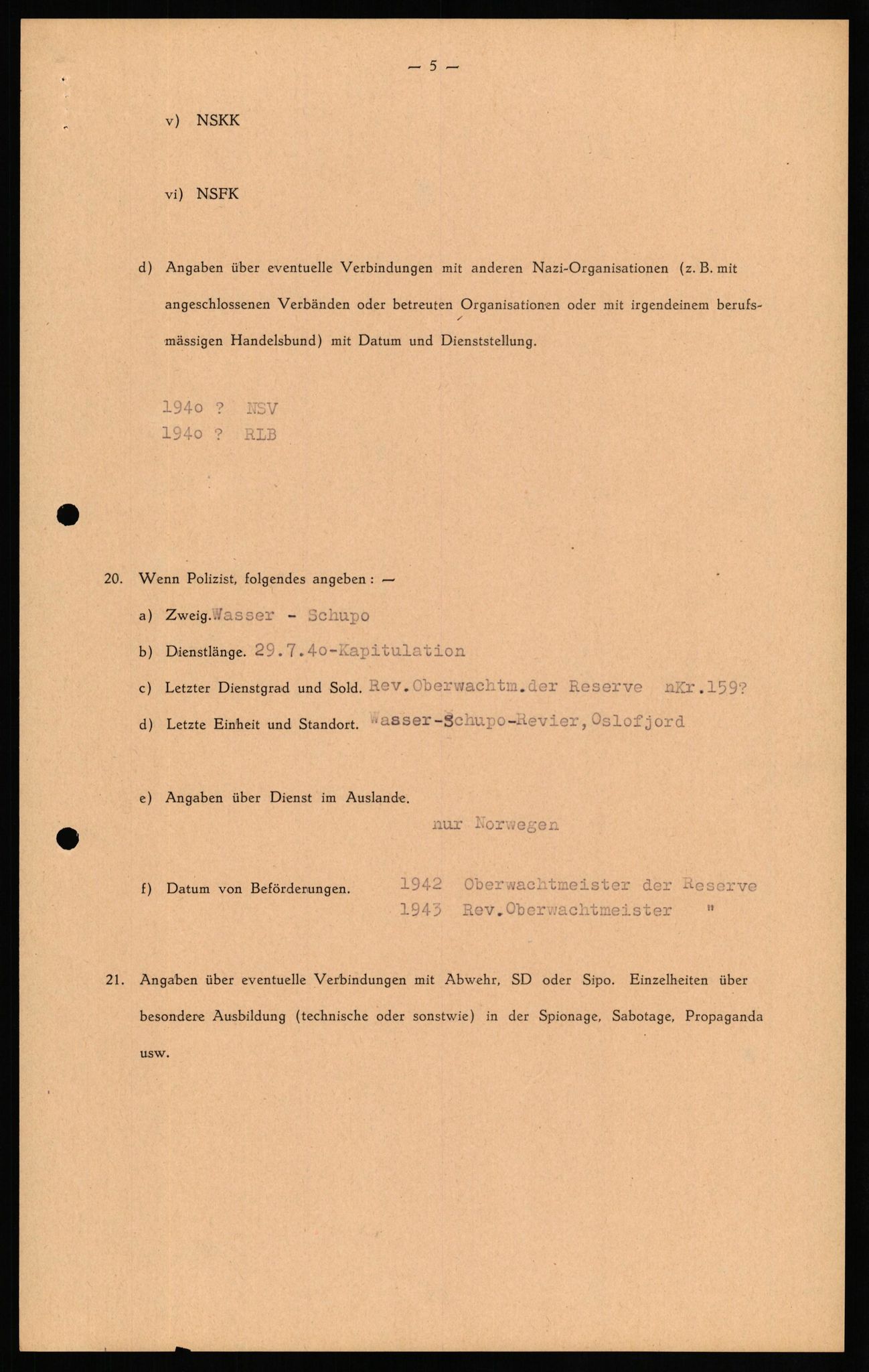 Forsvaret, Forsvarets overkommando II, AV/RA-RAFA-3915/D/Db/L0026: CI Questionaires. Tyske okkupasjonsstyrker i Norge. Tyskere., 1945-1946, s. 312