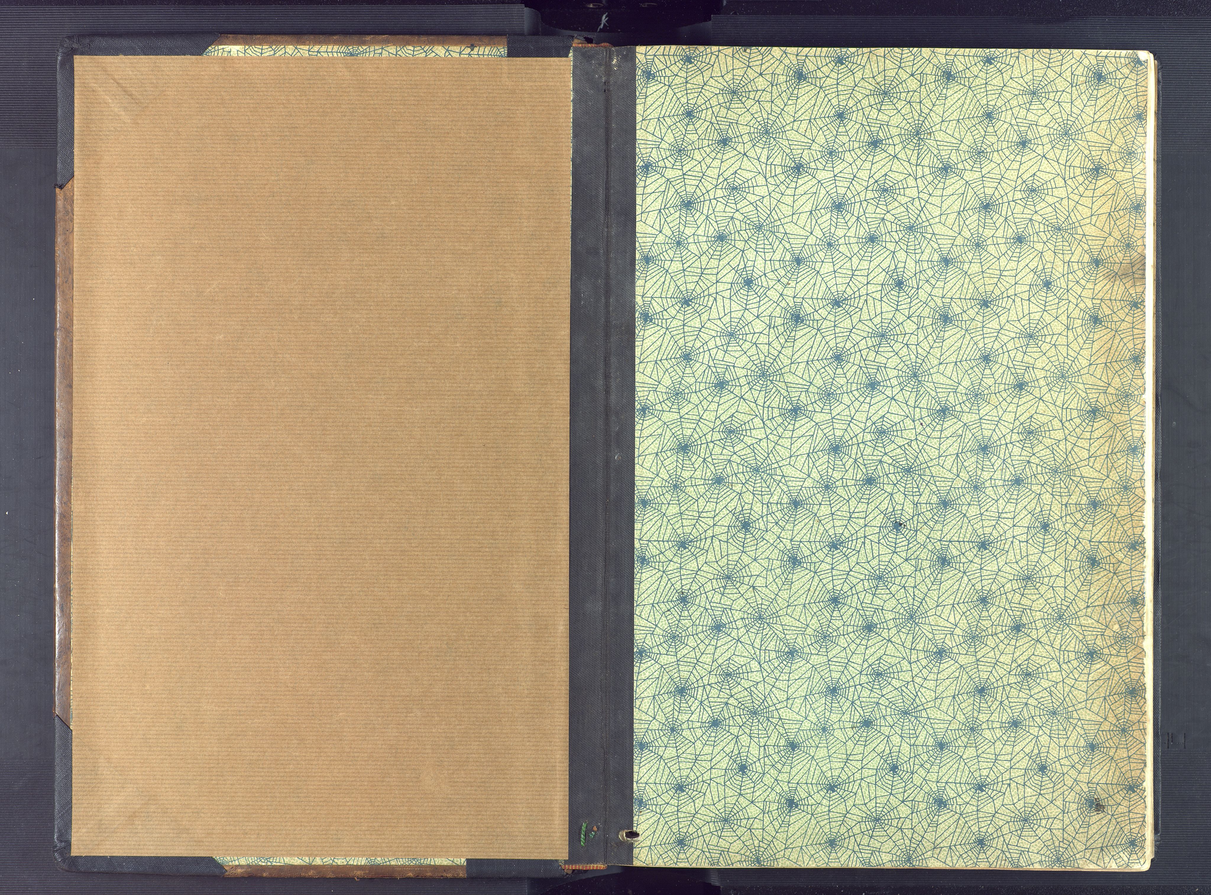 Lyngdal sokneprestkontor, SAK/1111-0029/F/Fb/Fba/L0004: Klokkerbok nr. B 4, 1904-1950