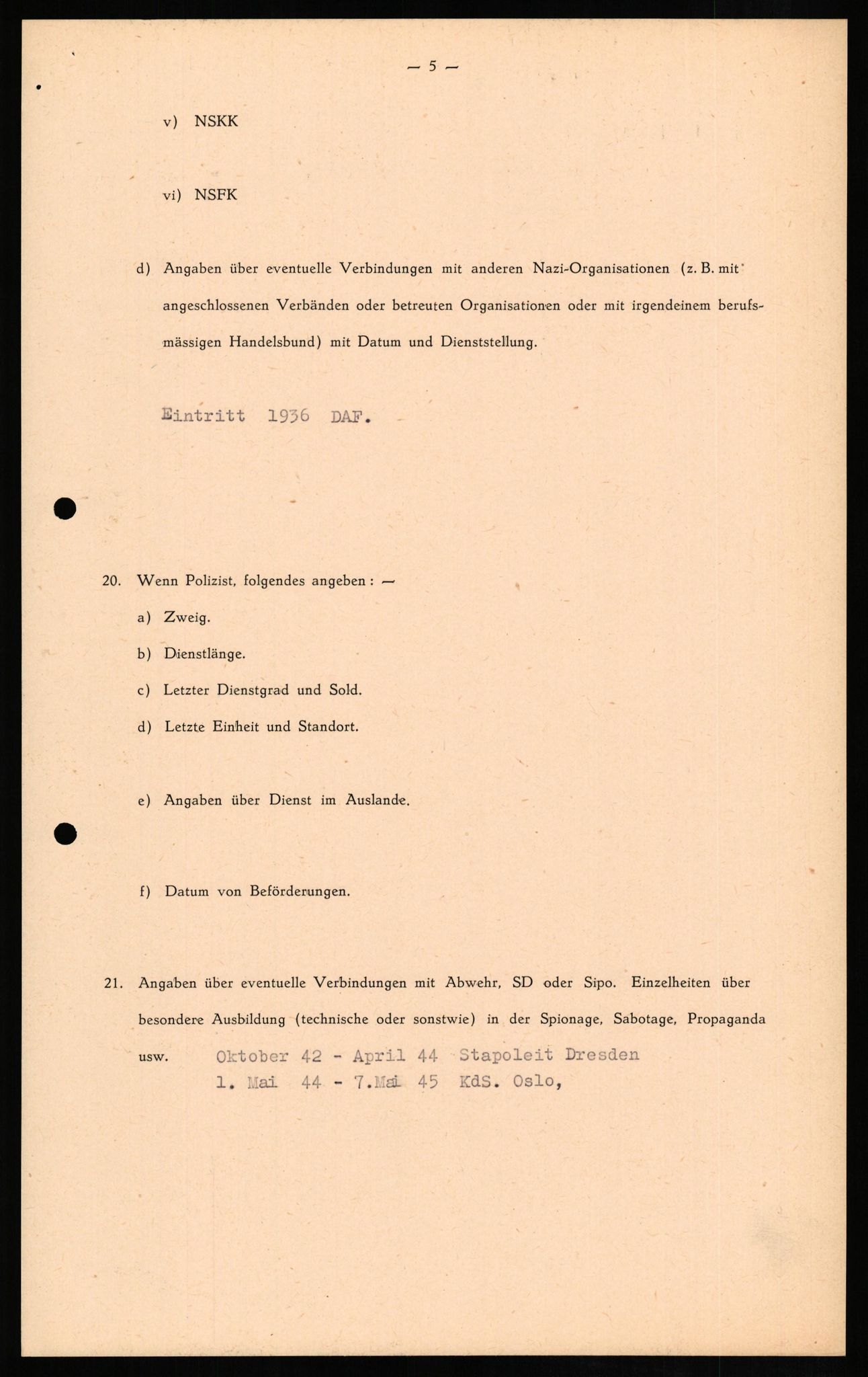 Forsvaret, Forsvarets overkommando II, RA/RAFA-3915/D/Db/L0011: CI Questionaires. Tyske okkupasjonsstyrker i Norge. Tyskere., 1945-1946, s. 360