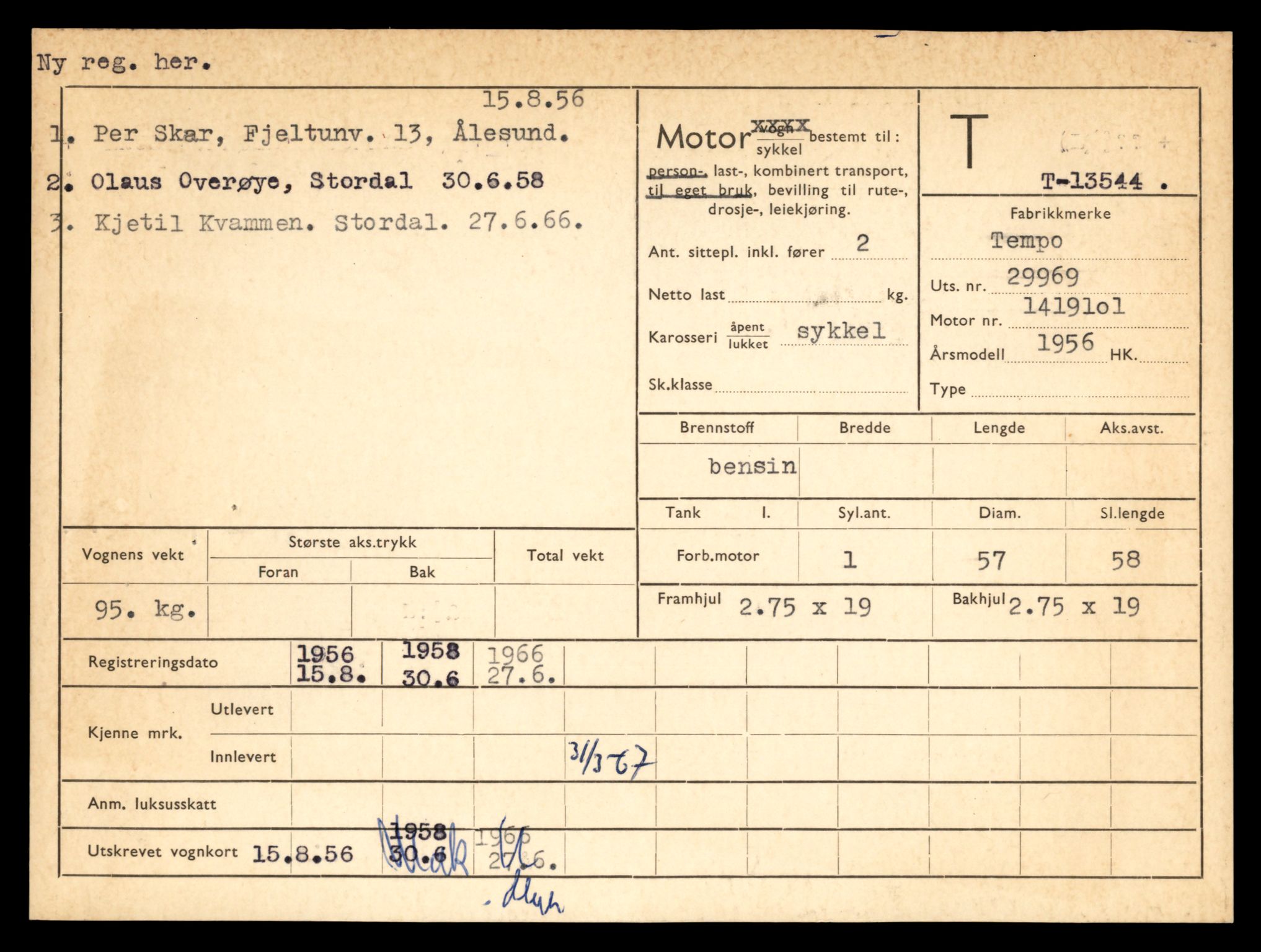 Møre og Romsdal vegkontor - Ålesund trafikkstasjon, AV/SAT-A-4099/F/Fe/L0040: Registreringskort for kjøretøy T 13531 - T 13709, 1927-1998, s. 281