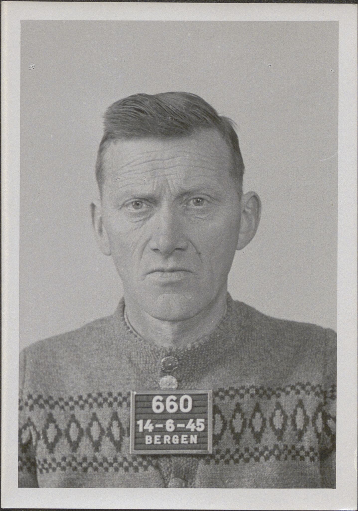 Bergen politikammer / politidistrikt, SAB/A-60401/Y/Yc/Ycd/L0004: Personfoto - landsvikere etc, 1945-1947, s. 621