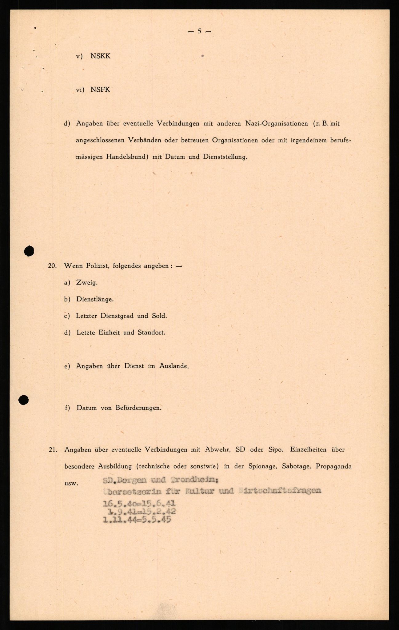 Forsvaret, Forsvarets overkommando II, AV/RA-RAFA-3915/D/Db/L0021: CI Questionaires. Tyske okkupasjonsstyrker i Norge. Tyskere., 1945-1946, s. 143