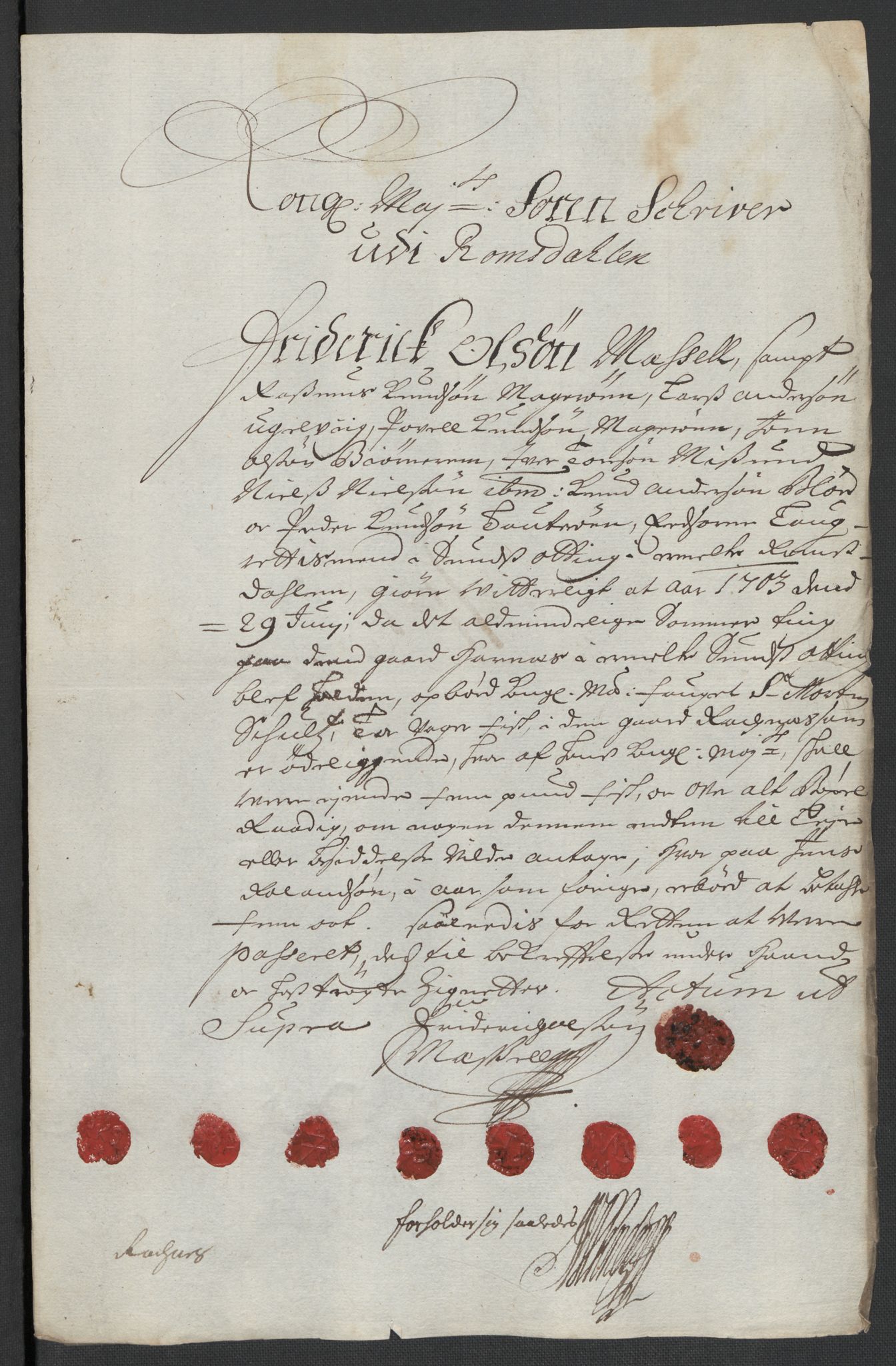 Rentekammeret inntil 1814, Reviderte regnskaper, Fogderegnskap, AV/RA-EA-4092/R55/L3656: Fogderegnskap Romsdal, 1703-1705, s. 130