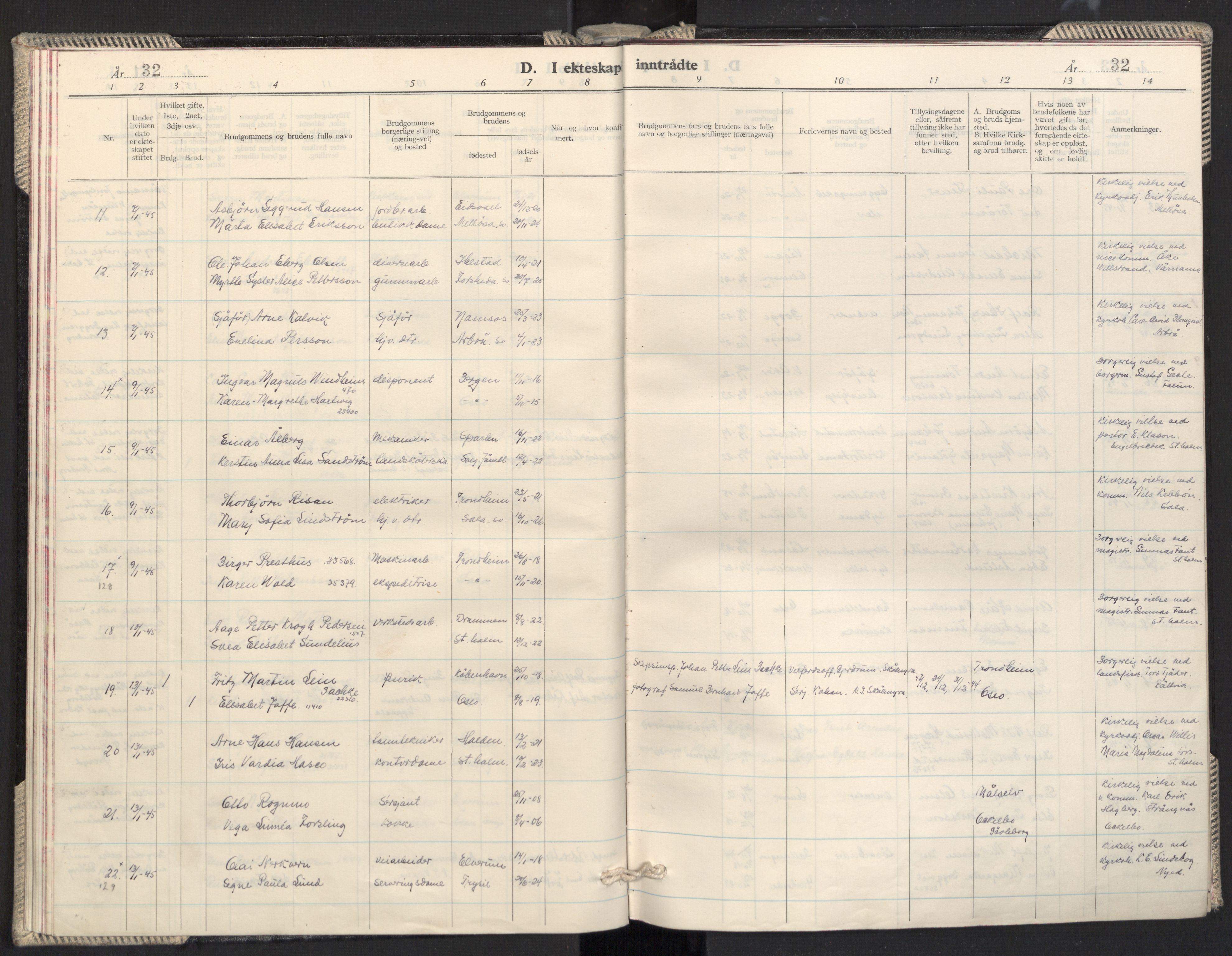 Prestekontoret i Sverige under okkupasjonen Kirkebøker, AV/SAO-A-11045/F/L0003: Ministerialbok nr. 3, 1944-1945, s. 32