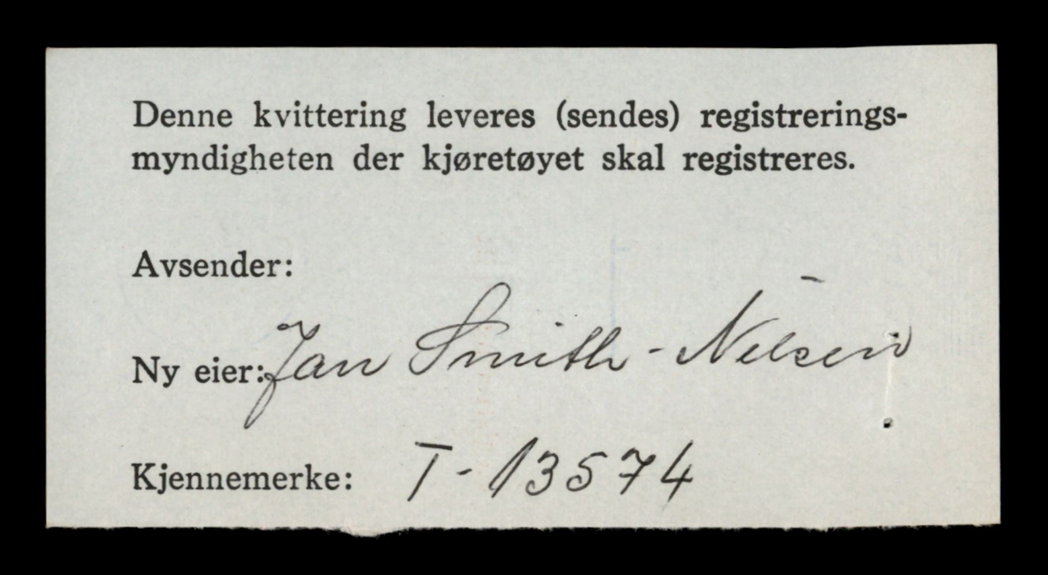 Møre og Romsdal vegkontor - Ålesund trafikkstasjon, SAT/A-4099/F/Fe/L0040: Registreringskort for kjøretøy T 13531 - T 13709, 1927-1998, s. 824